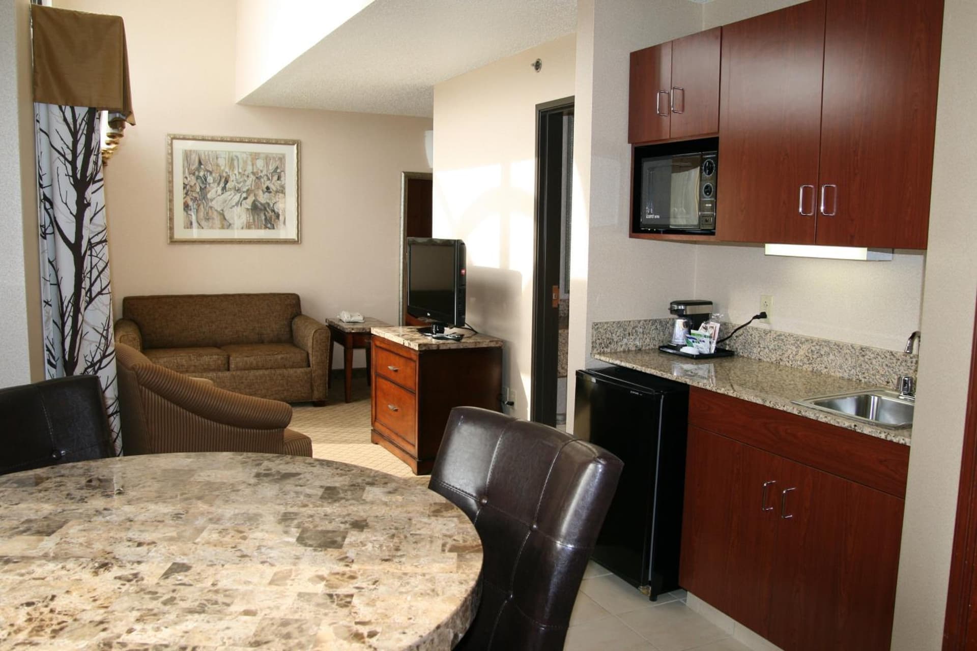 Holiday Inn Express Grove City - Premium Outlet Mall by IHG gallery photo in Grove City, PA — image 15