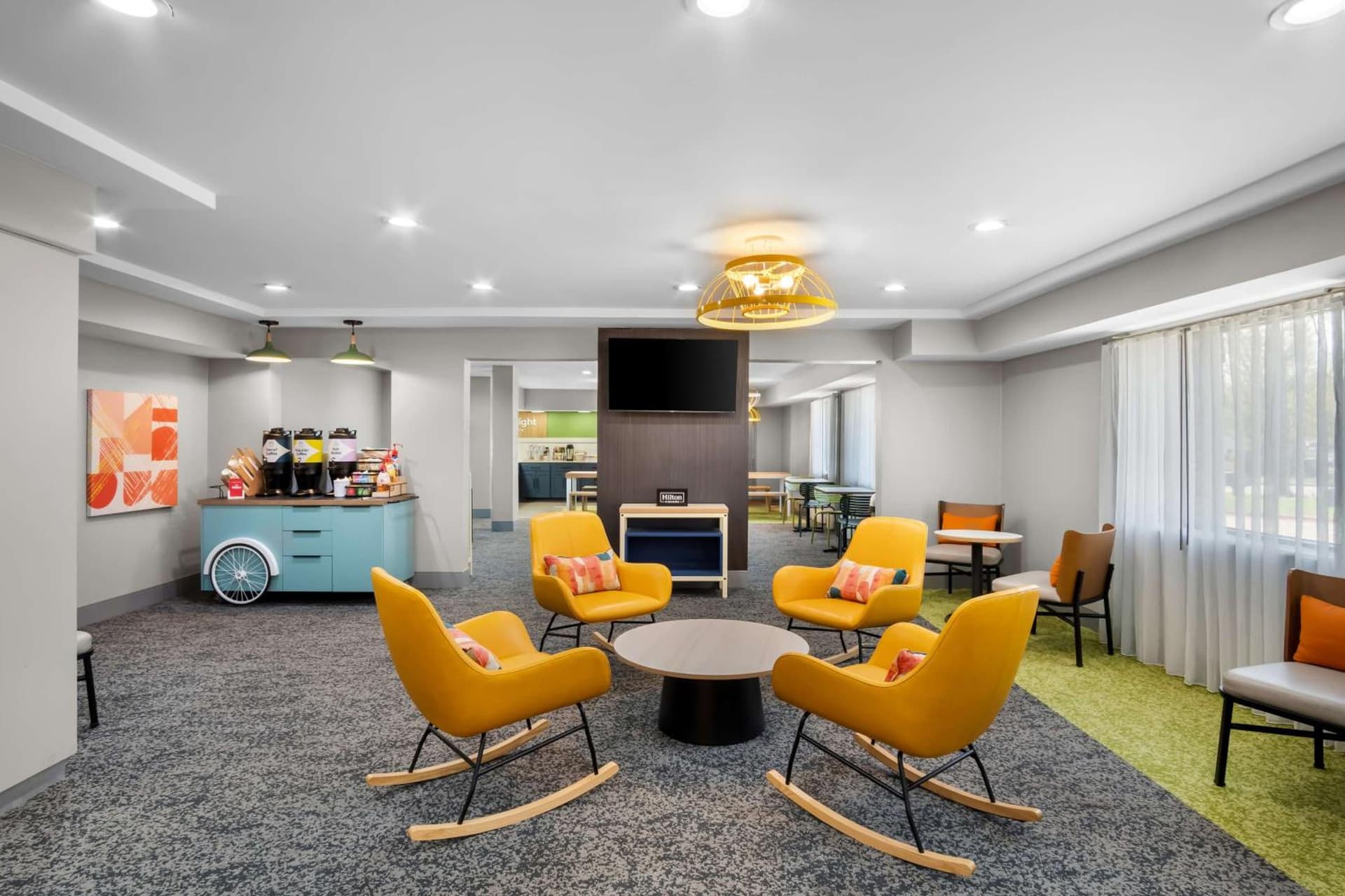 Spark By Hilton Grapevine DFW North interior in Grapevine, TX — gallery photo 2