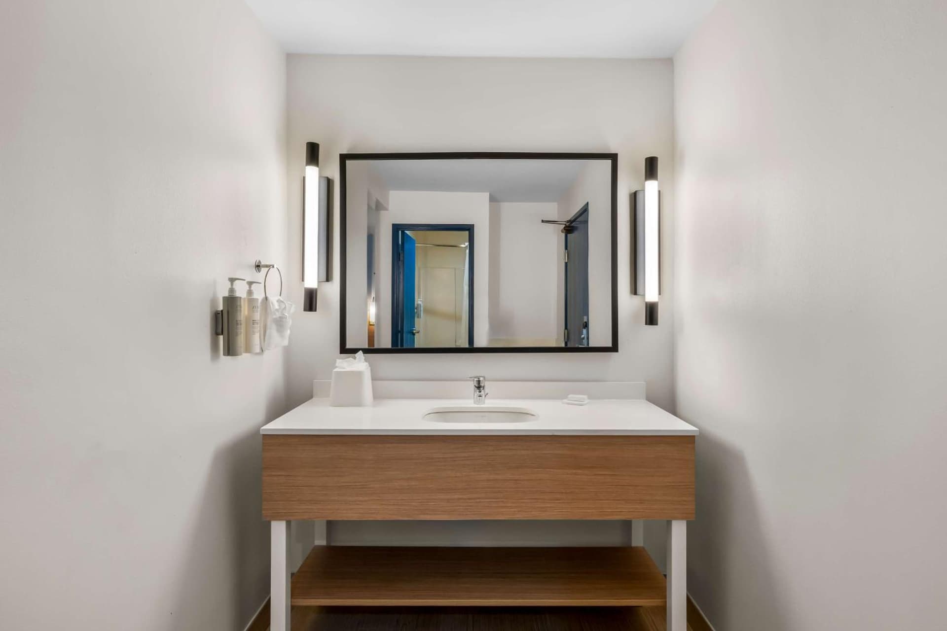 Spark By Hilton Grapevine DFW North gallery photo in Grapevine, TX — image 23