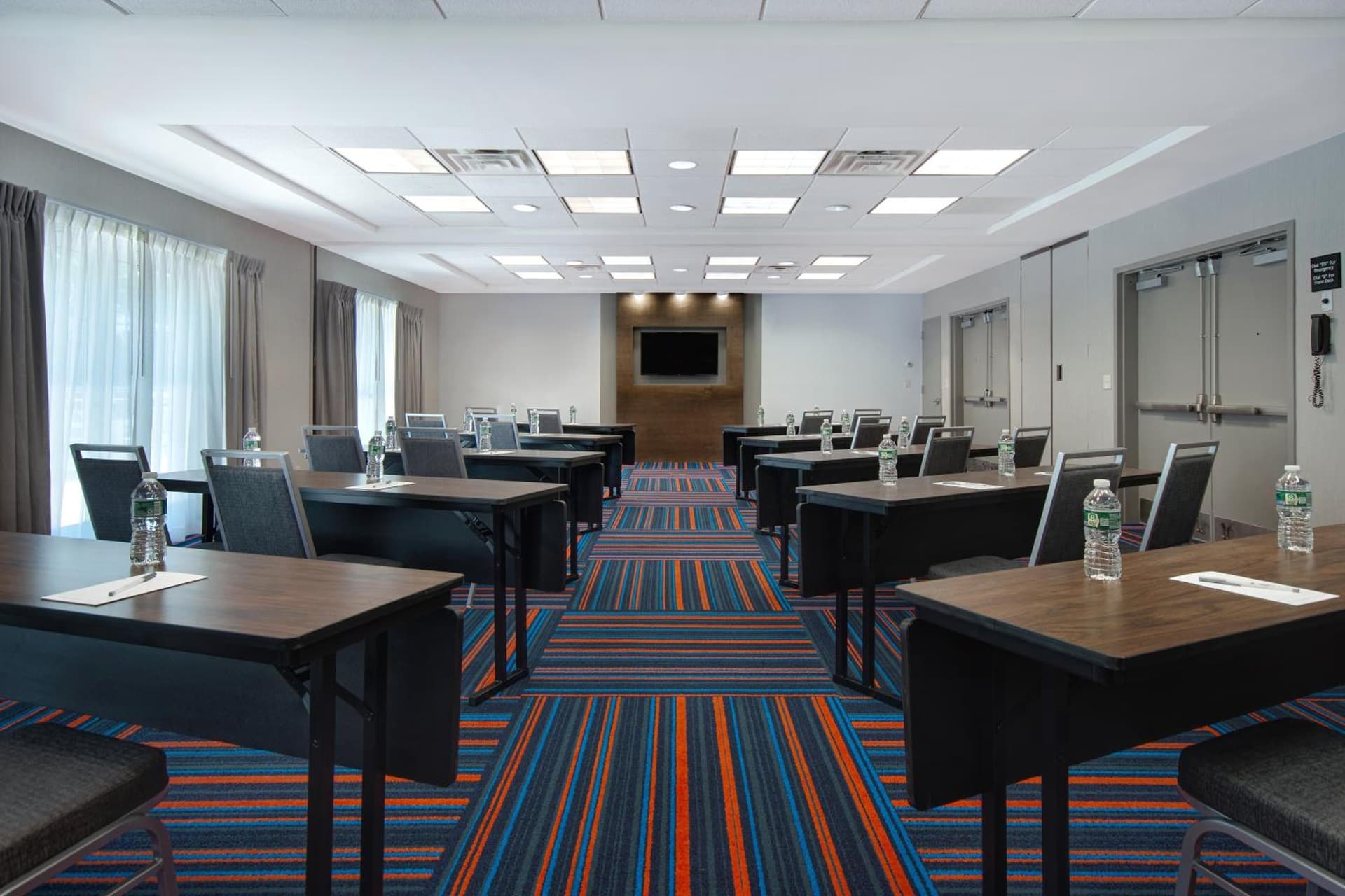 Hampton Inn & Suites Yonkers gallery photo in Yonkers, NY — image 8