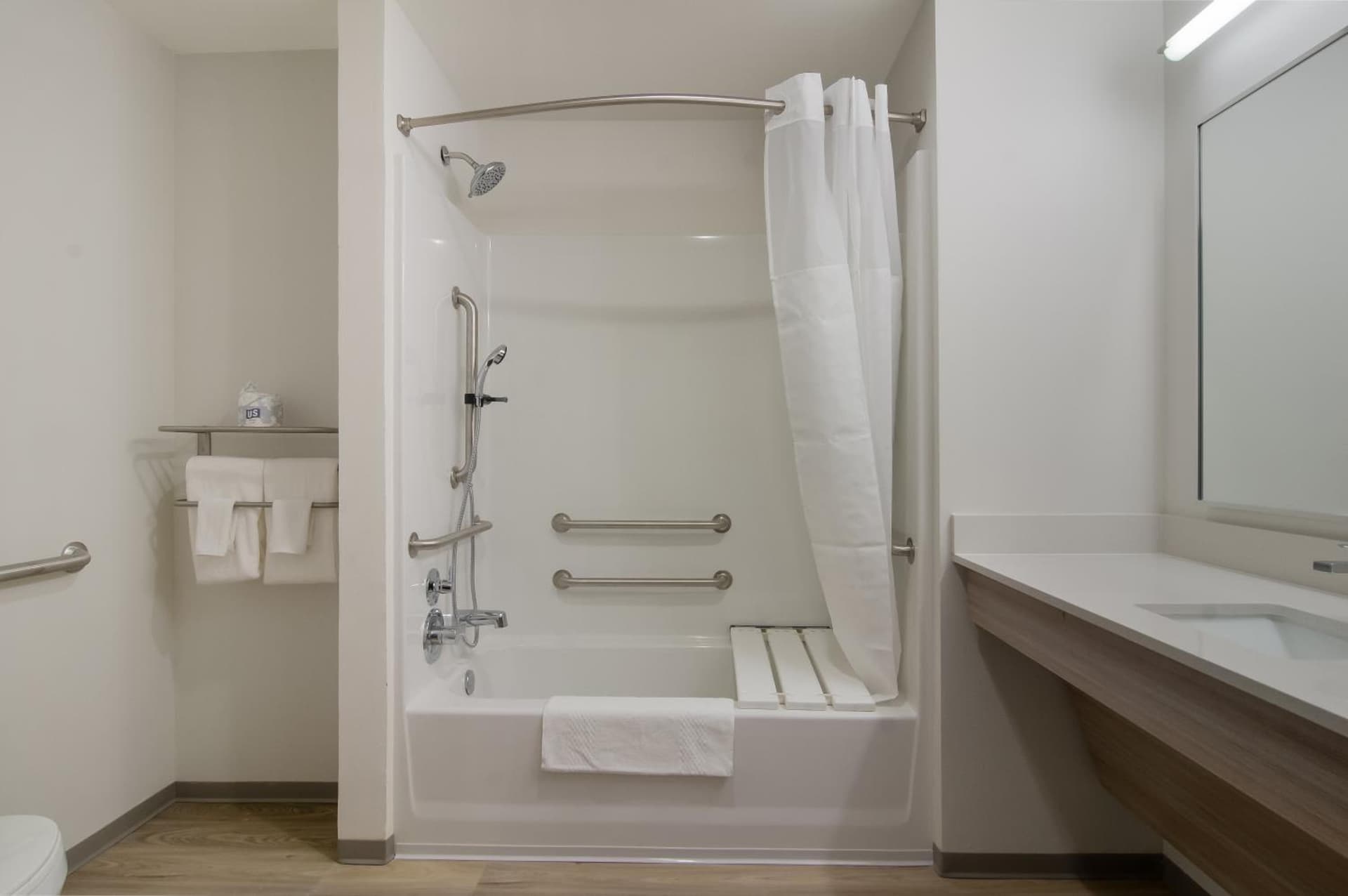 WoodSpring Suites Olympia - Lacey gallery photo in Olympia, WA — image 37