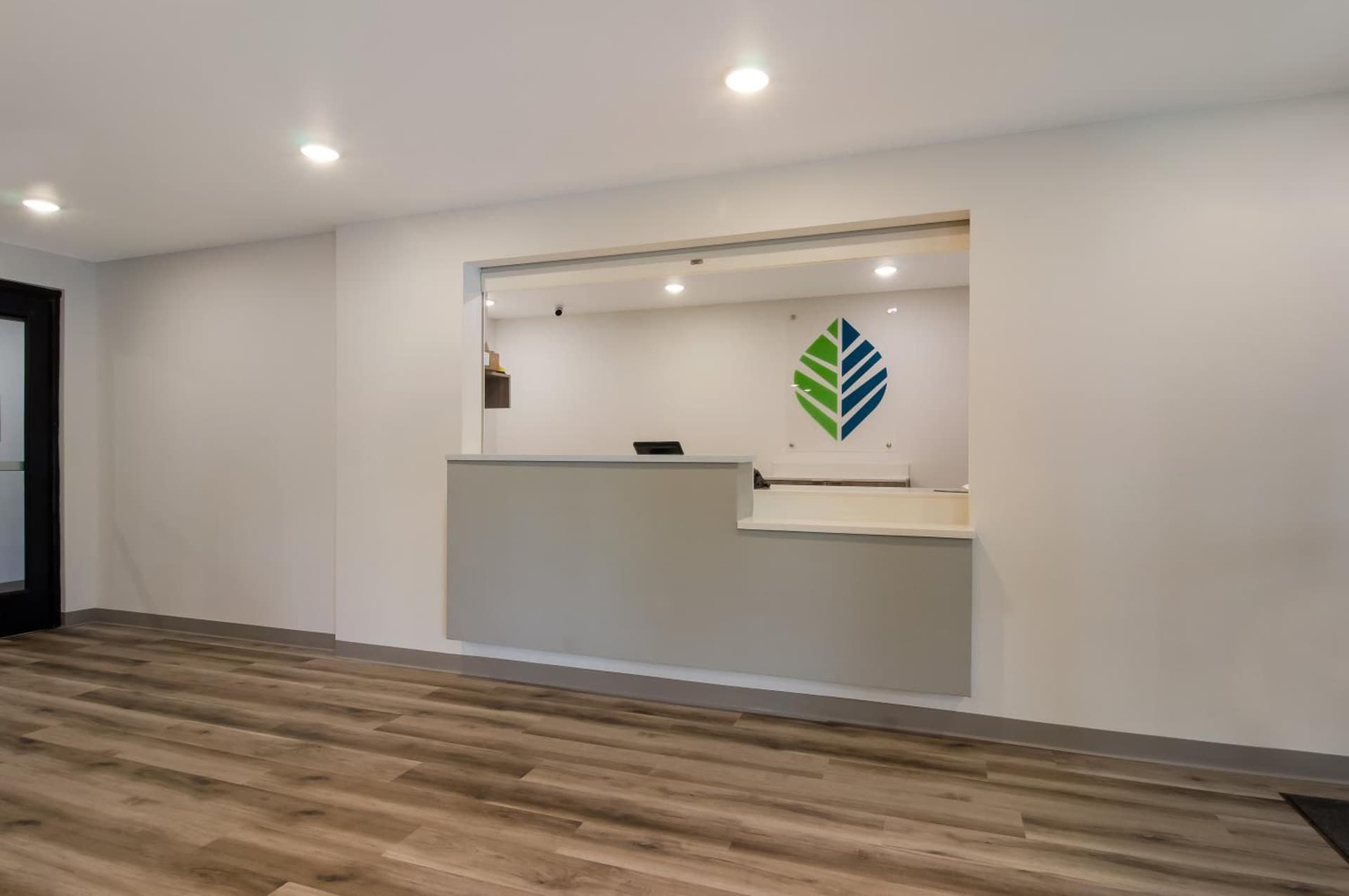 WoodSpring Suites Olympia - Lacey gallery photo in Olympia, WA — image 31