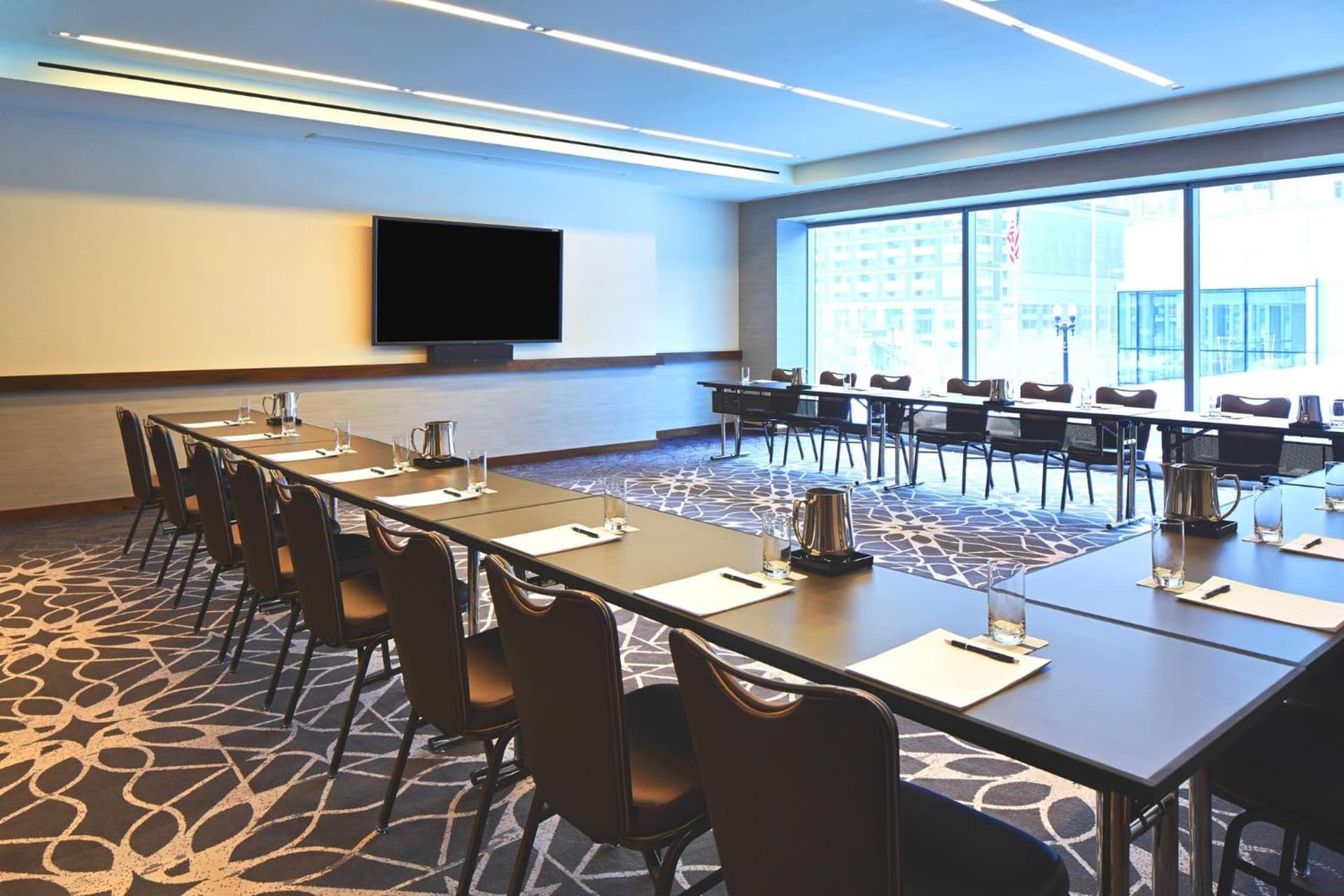 Loews Chicago Hotel property views in Chicago, IL — gallery photo 3