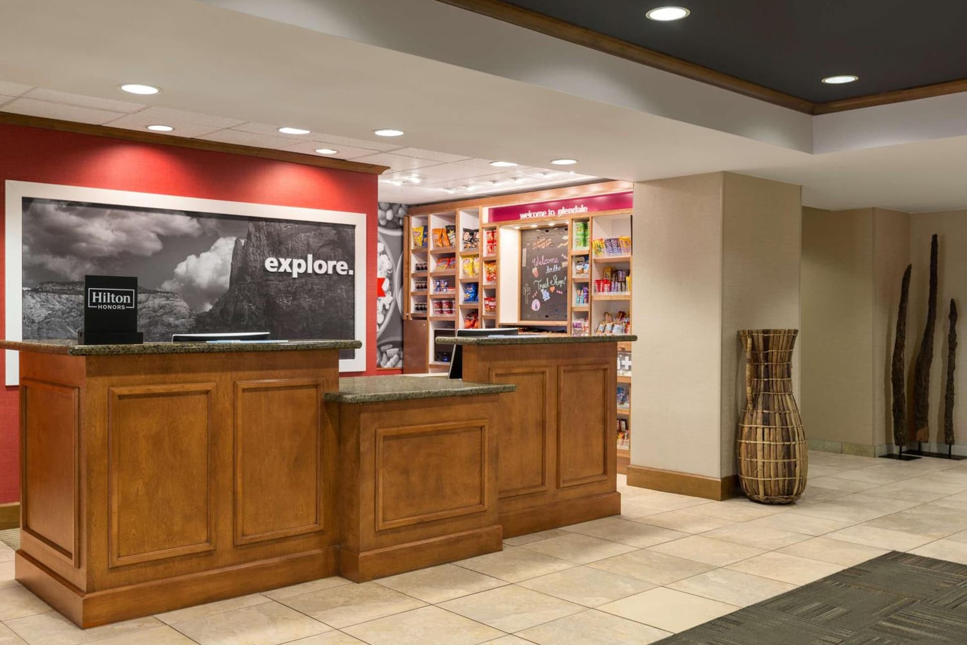 Hampton Inn & Suites Phoenix Glendale-Westgate gallery photo in Glendale, AZ — image 21