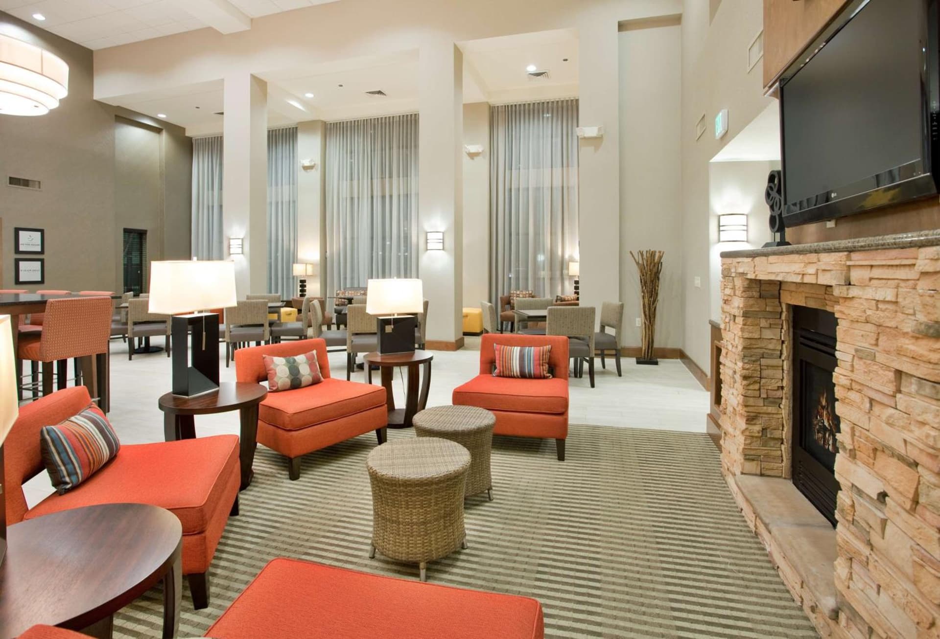 Hampton Inn & Suites Phoenix Glendale-Westgate gallery photo in Glendale, AZ — image 20