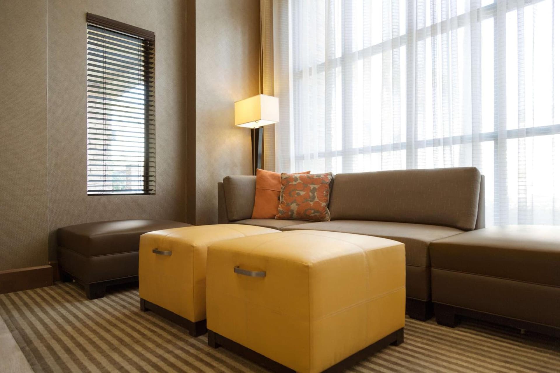 Hampton Inn & Suites Phoenix Glendale-Westgate gallery photo in Glendale, AZ — image 17