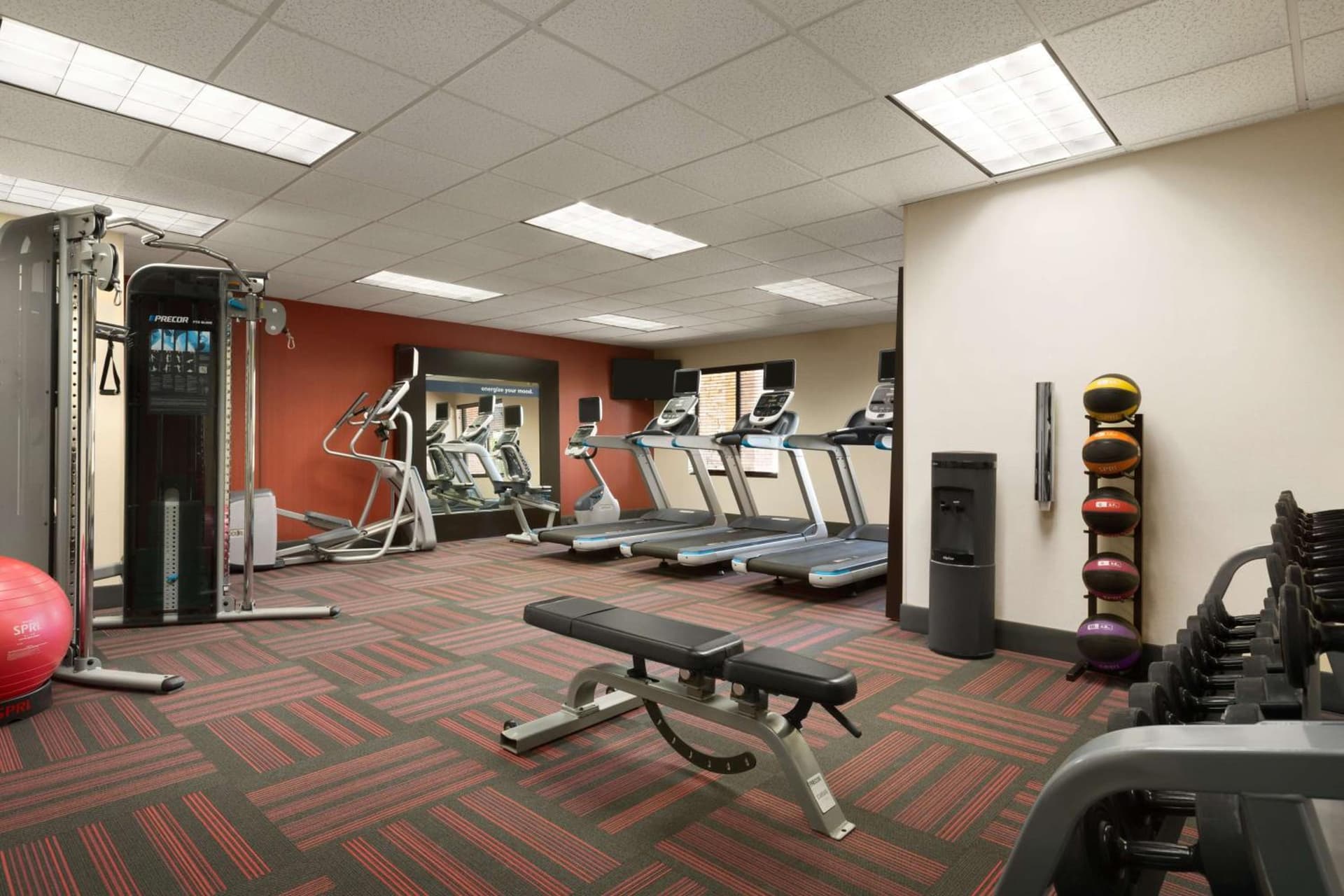 Hampton Inn & Suites Phoenix Glendale-Westgate gallery photo in Glendale, AZ — image 22