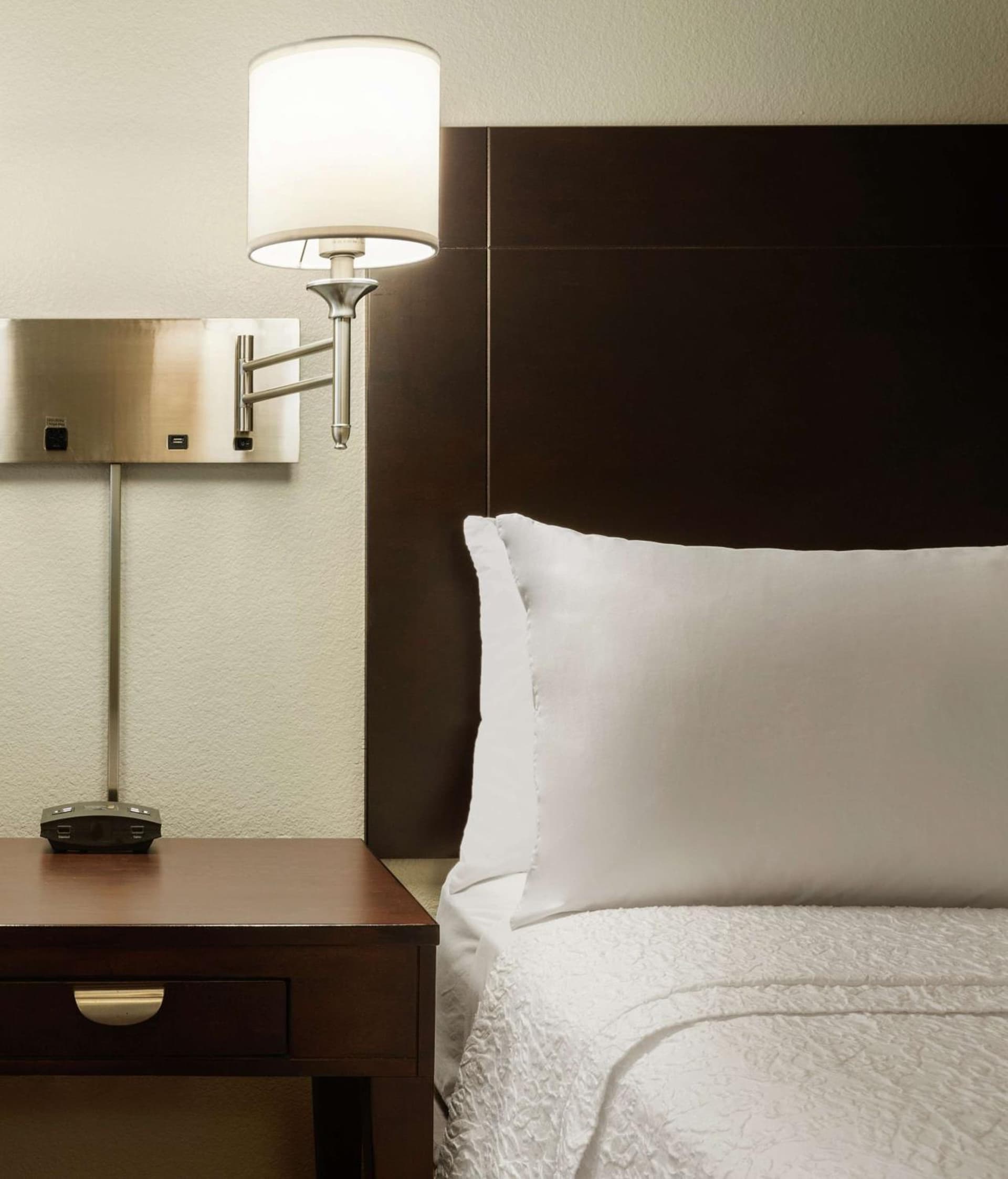 Hampton Inn & Suites Phoenix Glendale-Westgate gallery photo in Glendale, AZ — image 5