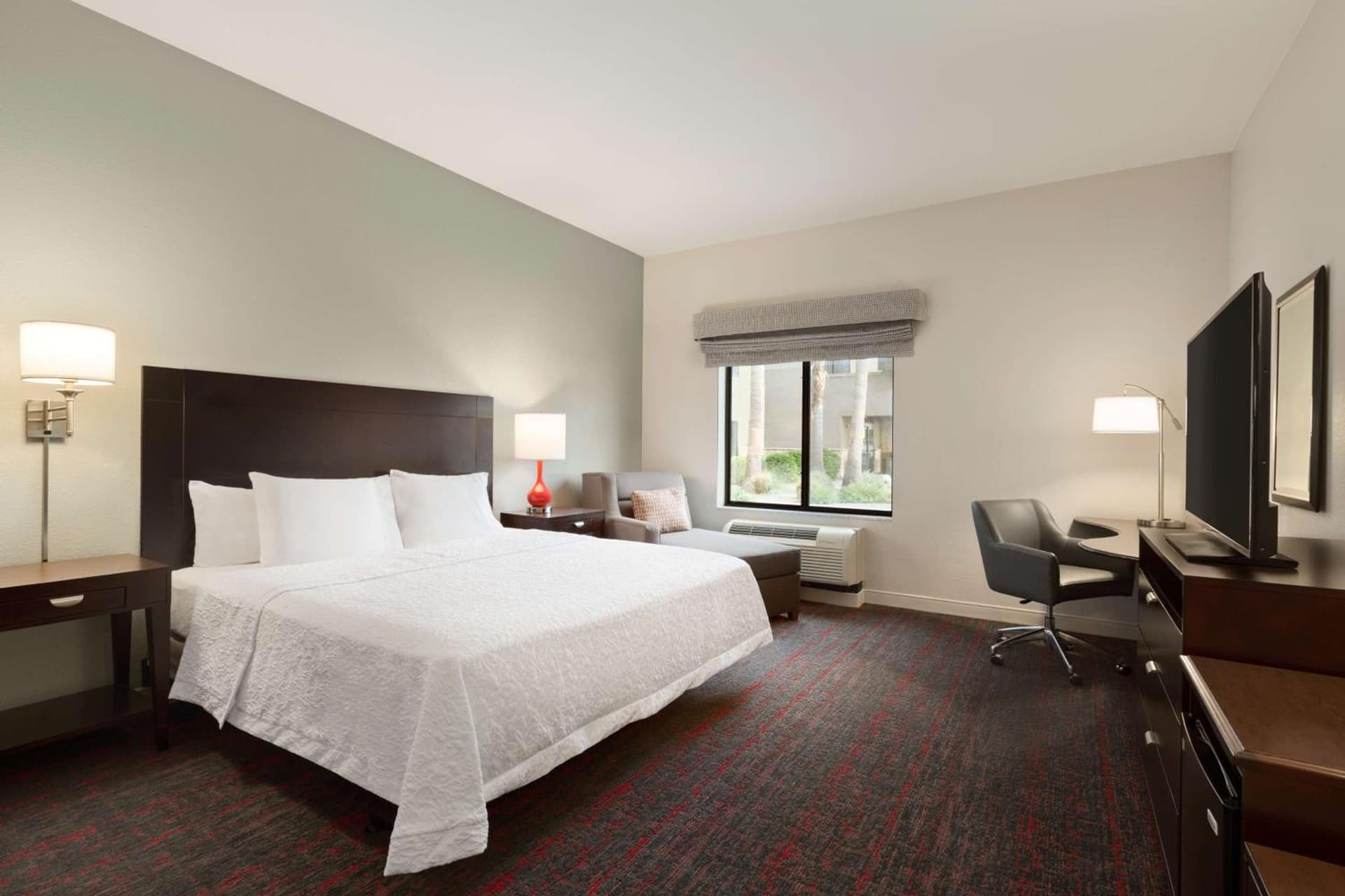 Hampton Inn & Suites Phoenix Glendale-Westgate gallery photo in Glendale, AZ — image 29