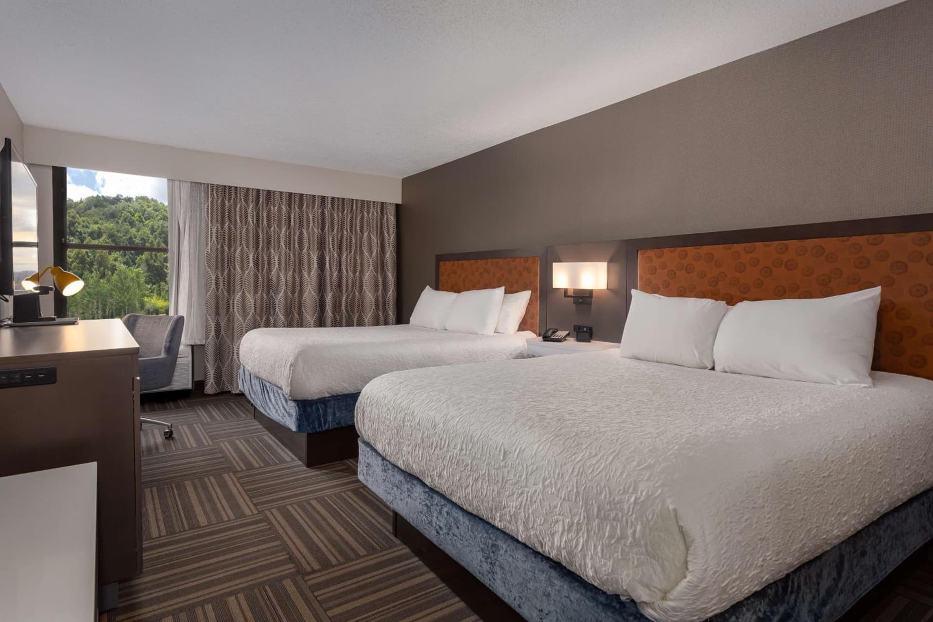 Hampton Inn Bristol gallery photo in Bristol, TN — image 17