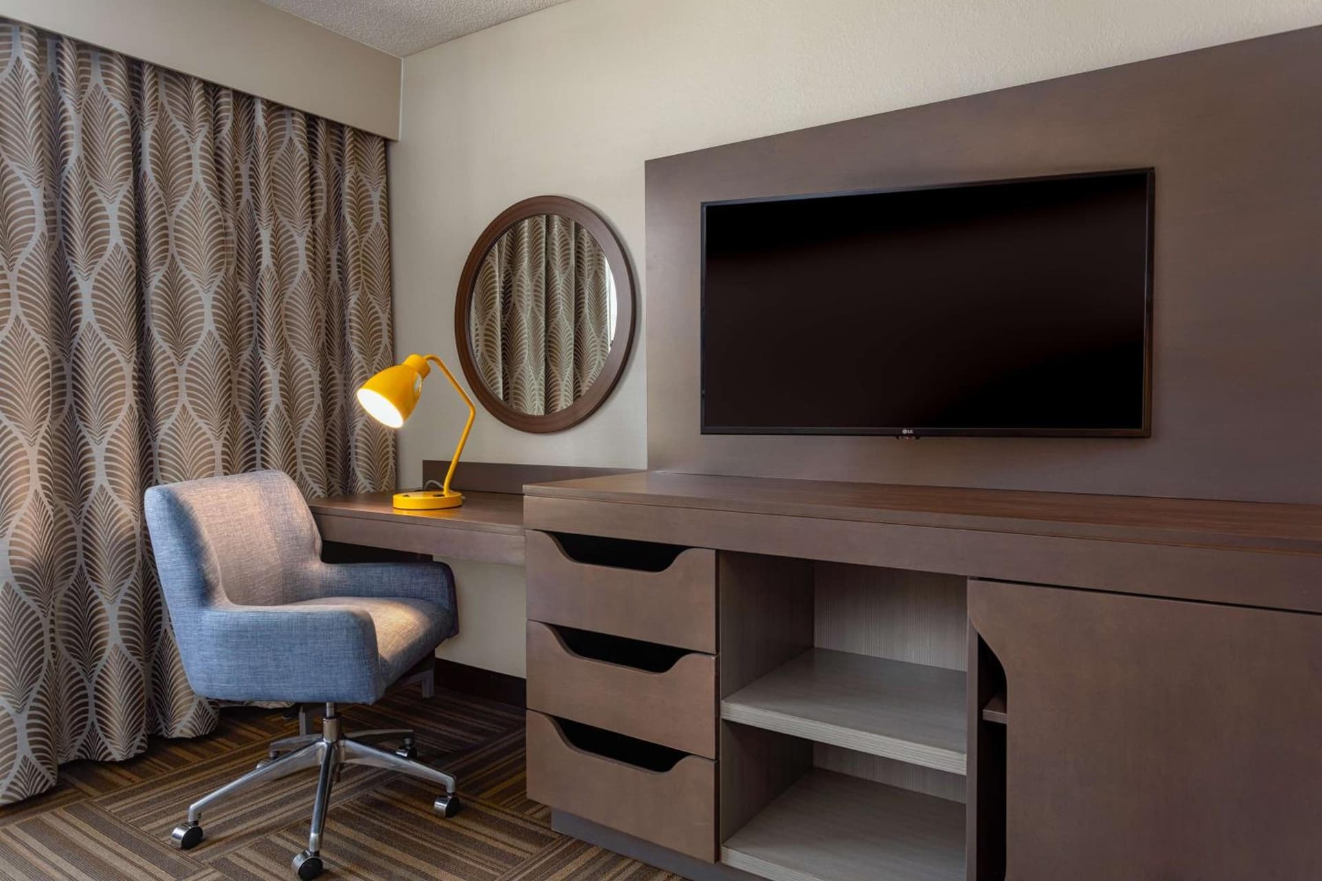 Hampton Inn Bristol gallery photo in Bristol, TN — image 7