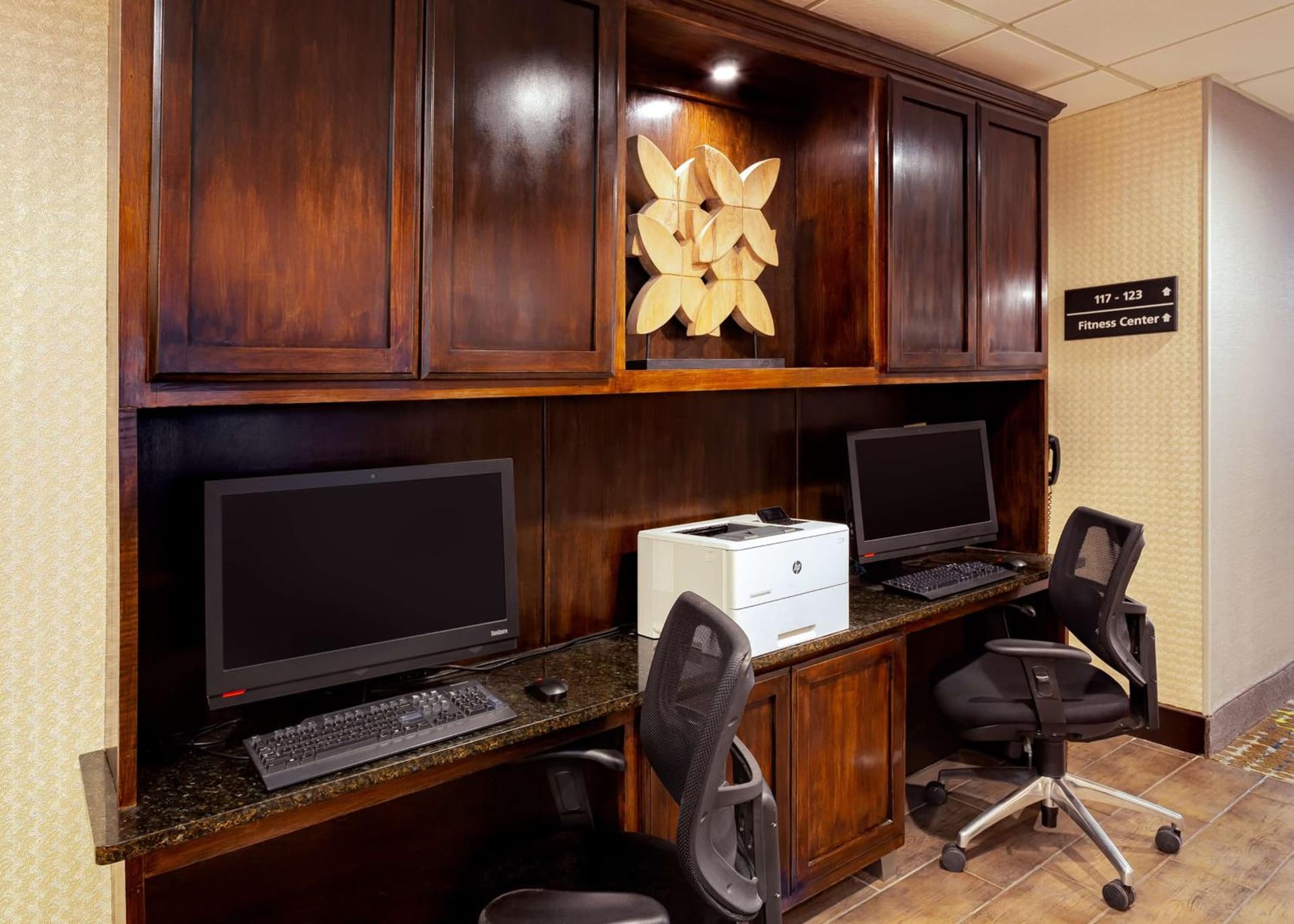 Hampton Inn Bristol gallery photo in Bristol, TN — image 8