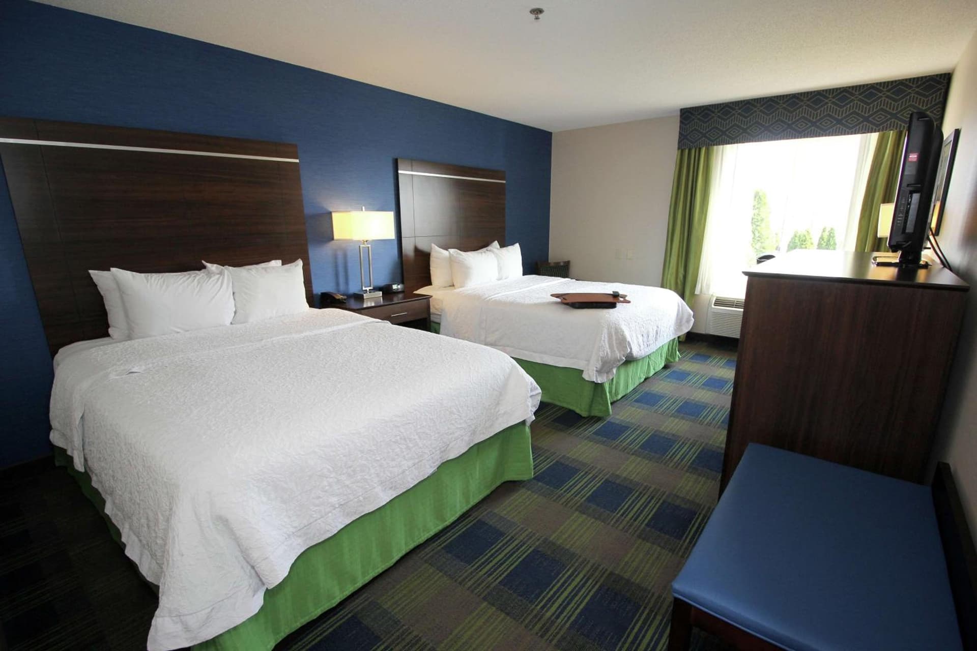 Hampton Inn Sandusky-Central interior in Sandusky, OH — gallery photo 2