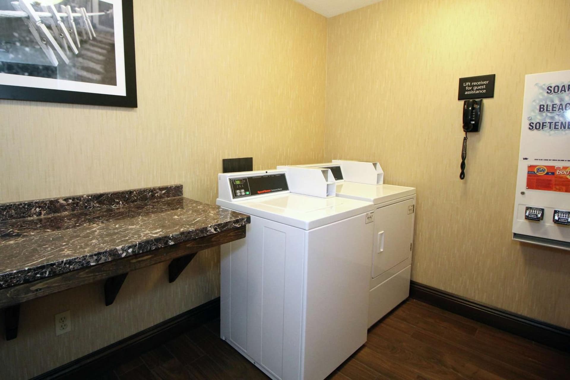 Hampton Inn Sandusky-Central gallery photo in Sandusky, OH — image 11