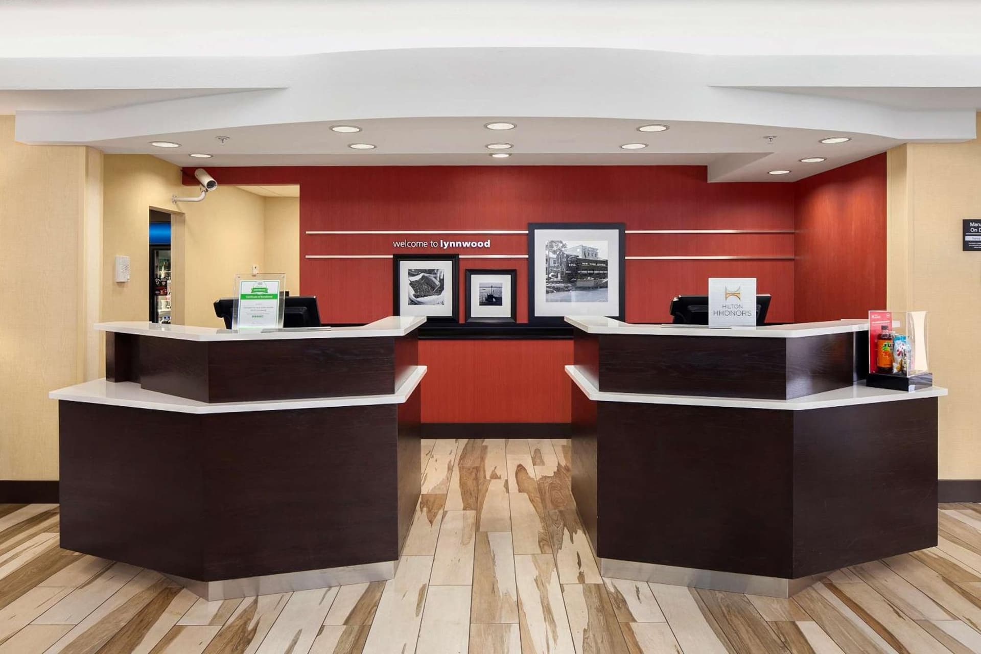 Hampton Inn & Suites Seattle North/Lynnwood property views in Lynnwood, WA — gallery photo 3
