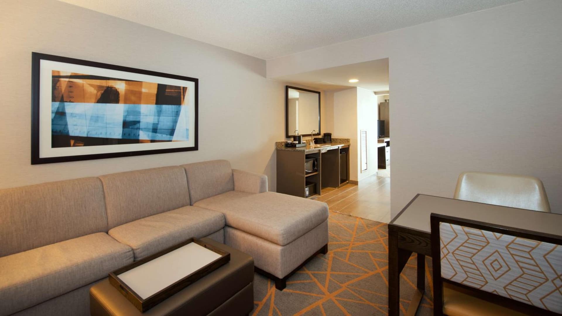 Embassy Suites by Hilton Cincinnati Northeast - Blue Ash interior in Blue Ash, OH — gallery photo 2