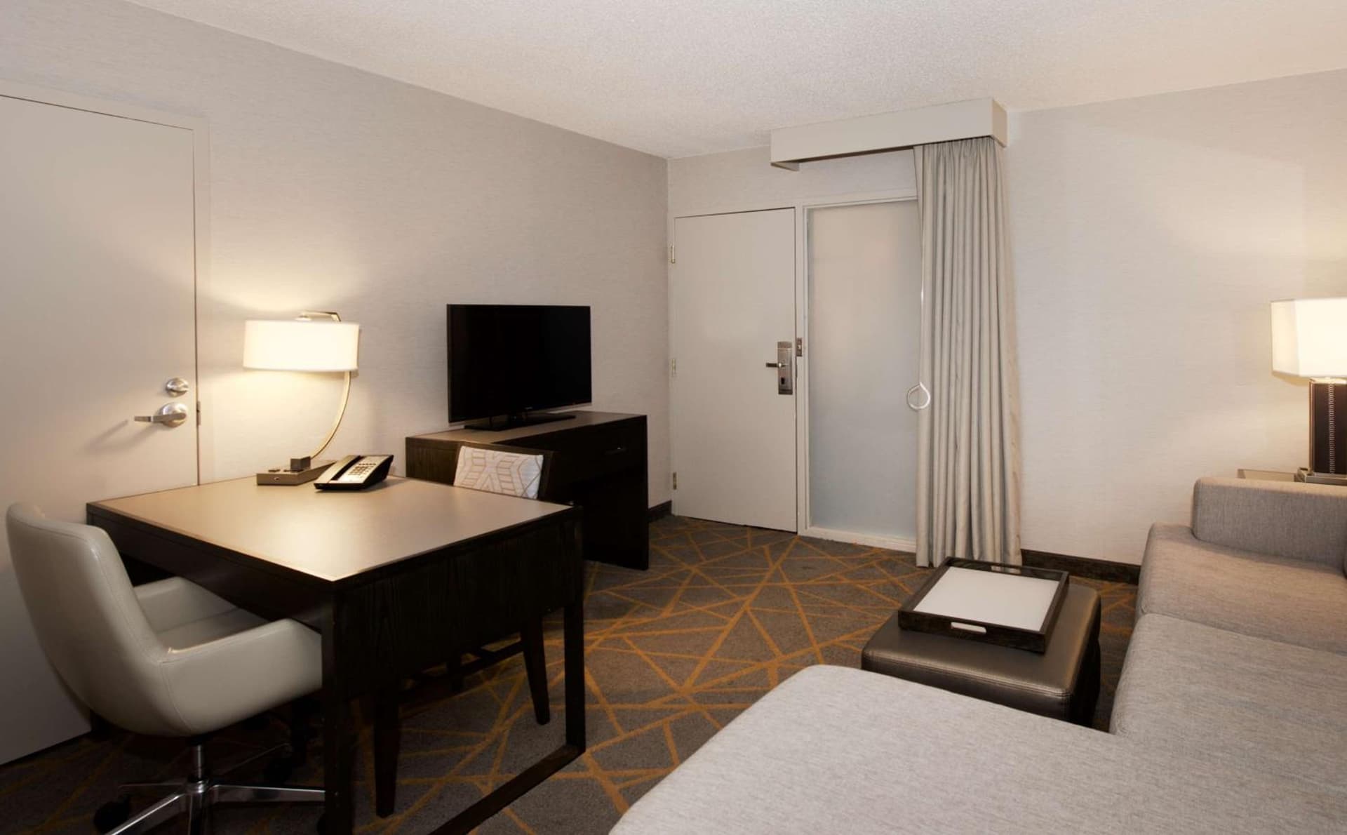 Embassy Suites by Hilton Cincinnati Northeast - Blue Ash gallery photo in Blue Ash, OH — image 31