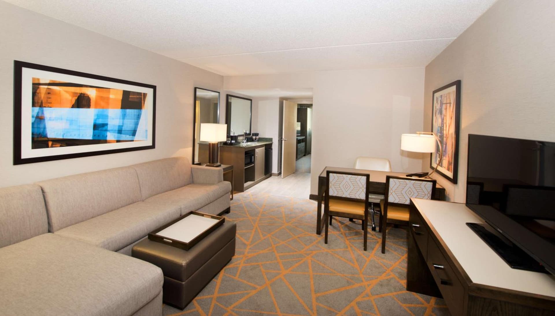 Embassy Suites by Hilton Cincinnati Northeast - Blue Ash gallery photo in Blue Ash, OH — image 46