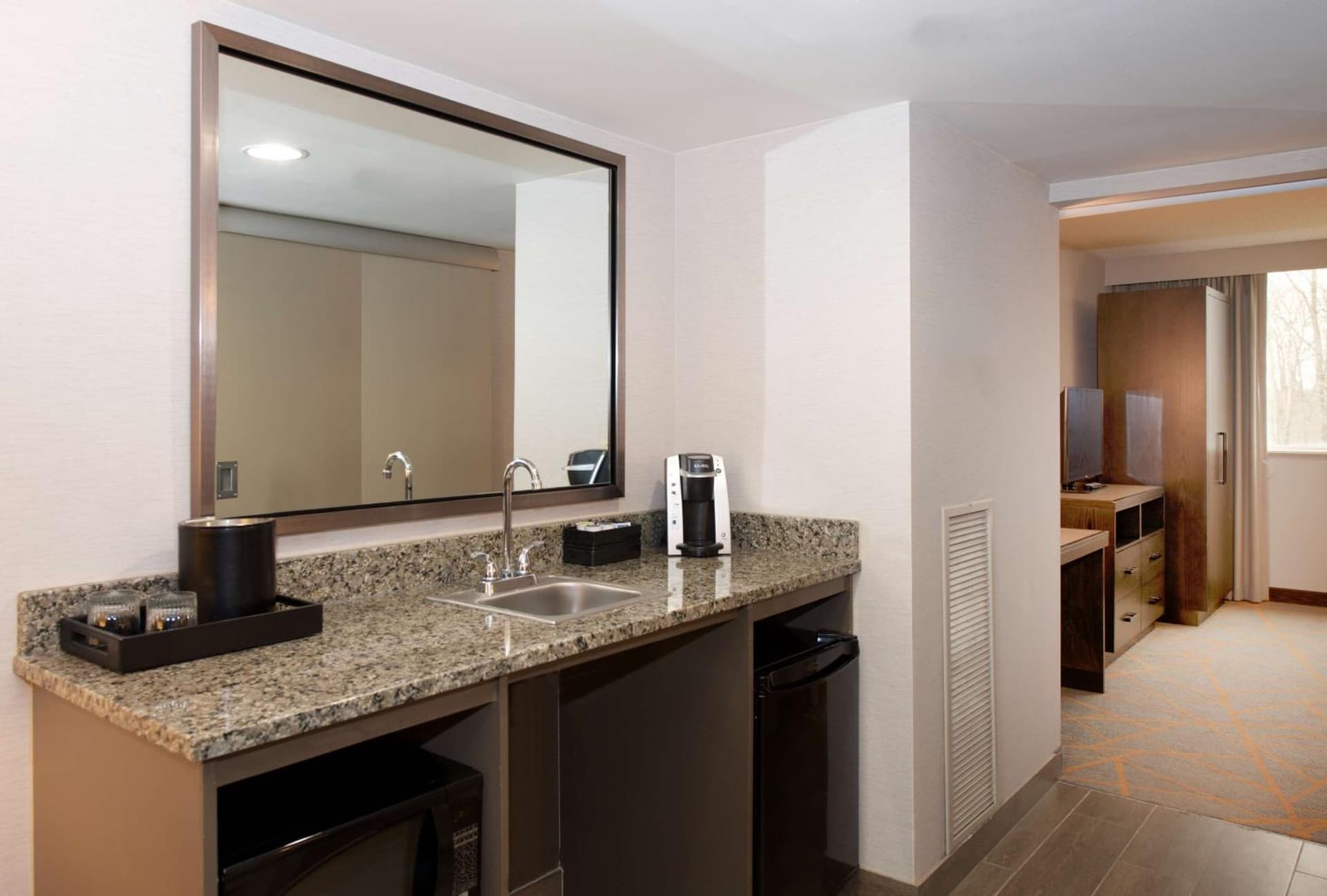 Embassy Suites by Hilton Cincinnati Northeast - Blue Ash gallery photo in Blue Ash, OH — image 33