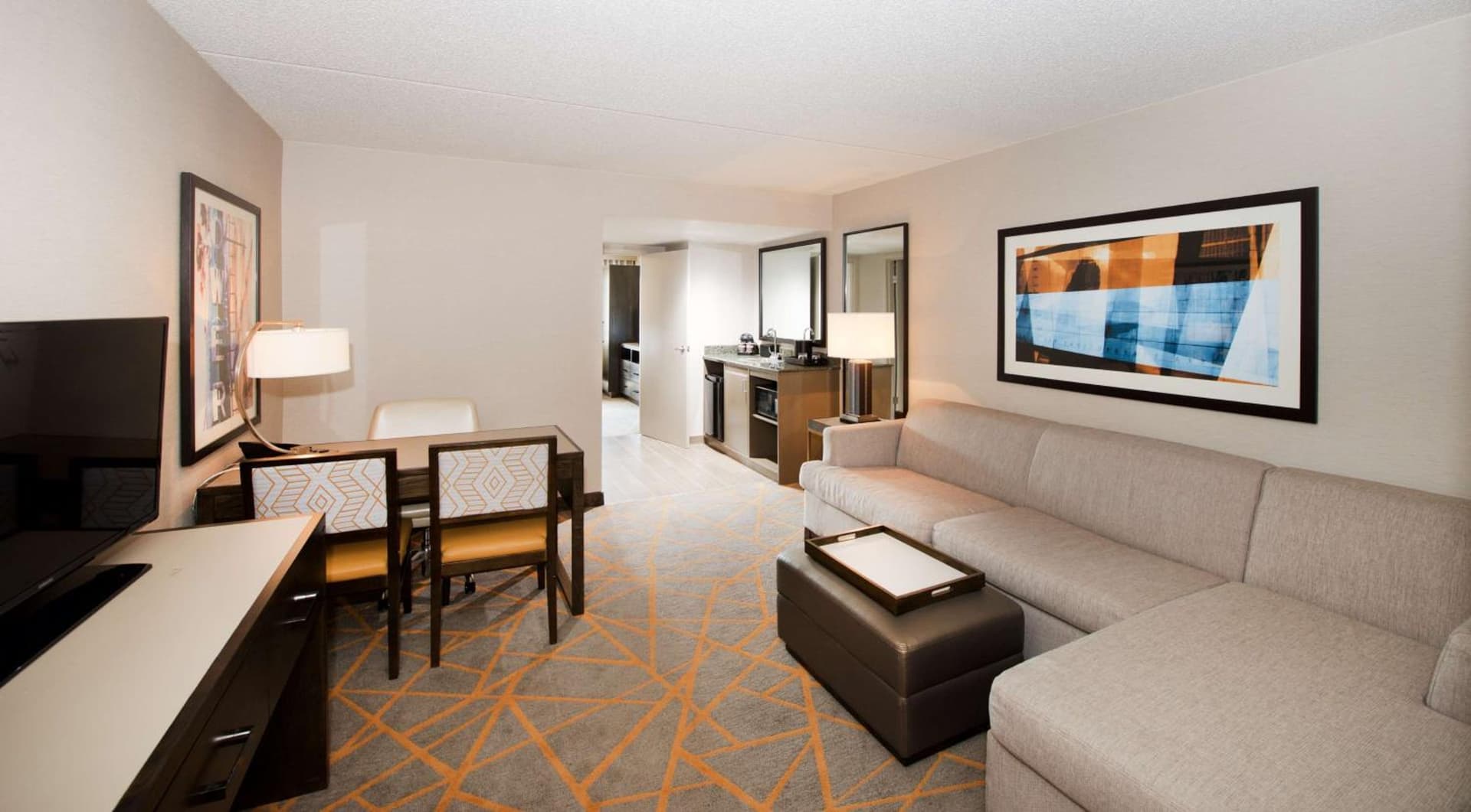 Embassy Suites by Hilton Cincinnati Northeast - Blue Ash gallery photo in Blue Ash, OH — image 24