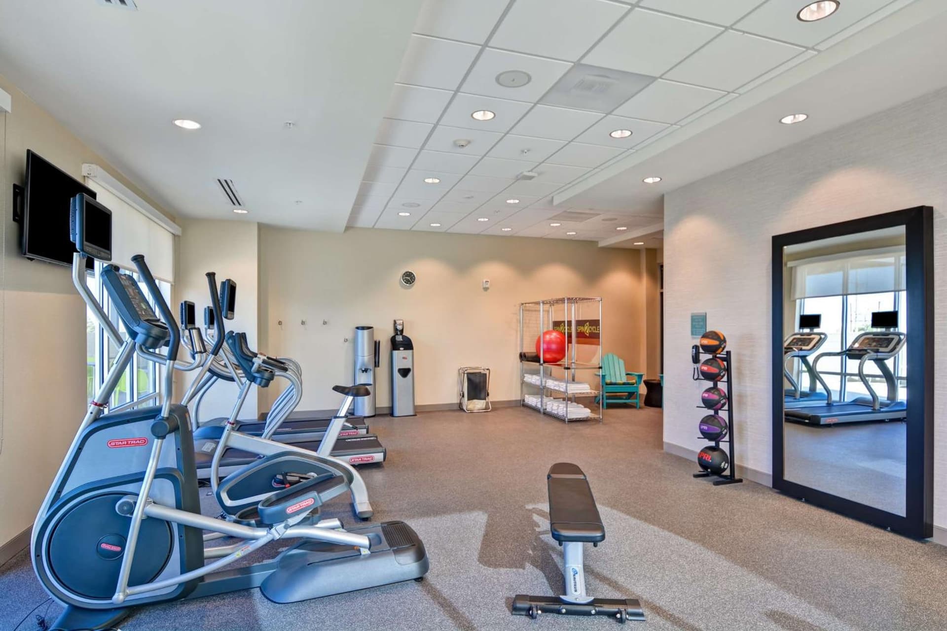 Home2 Suites By Hilton Palmdale gallery photo in Palmdale, CA — image 31