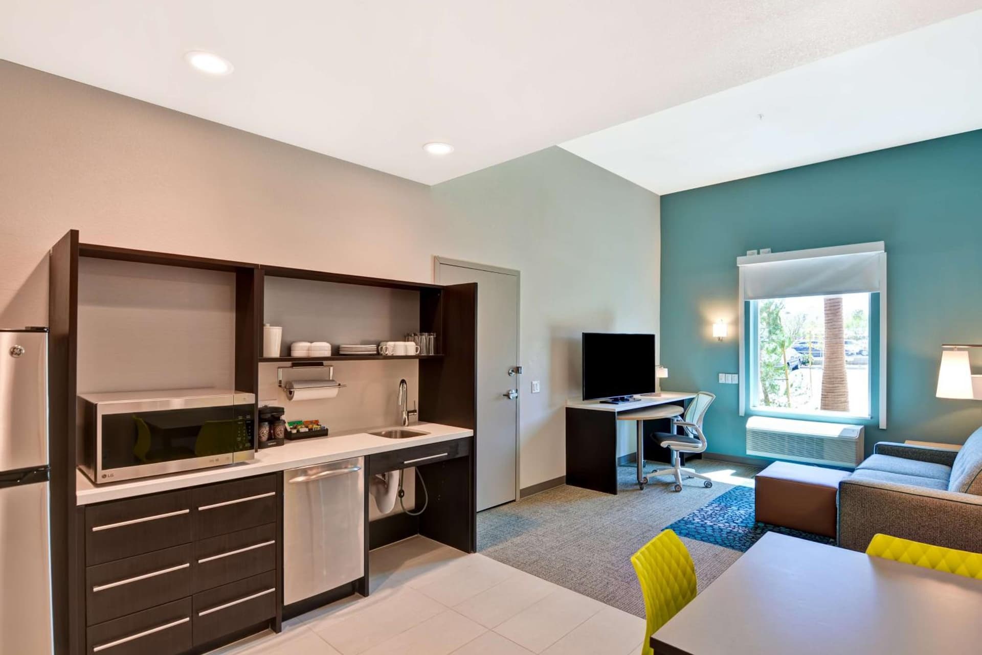Home2 Suites By Hilton Palmdale property views in Palmdale, CA — gallery photo 3