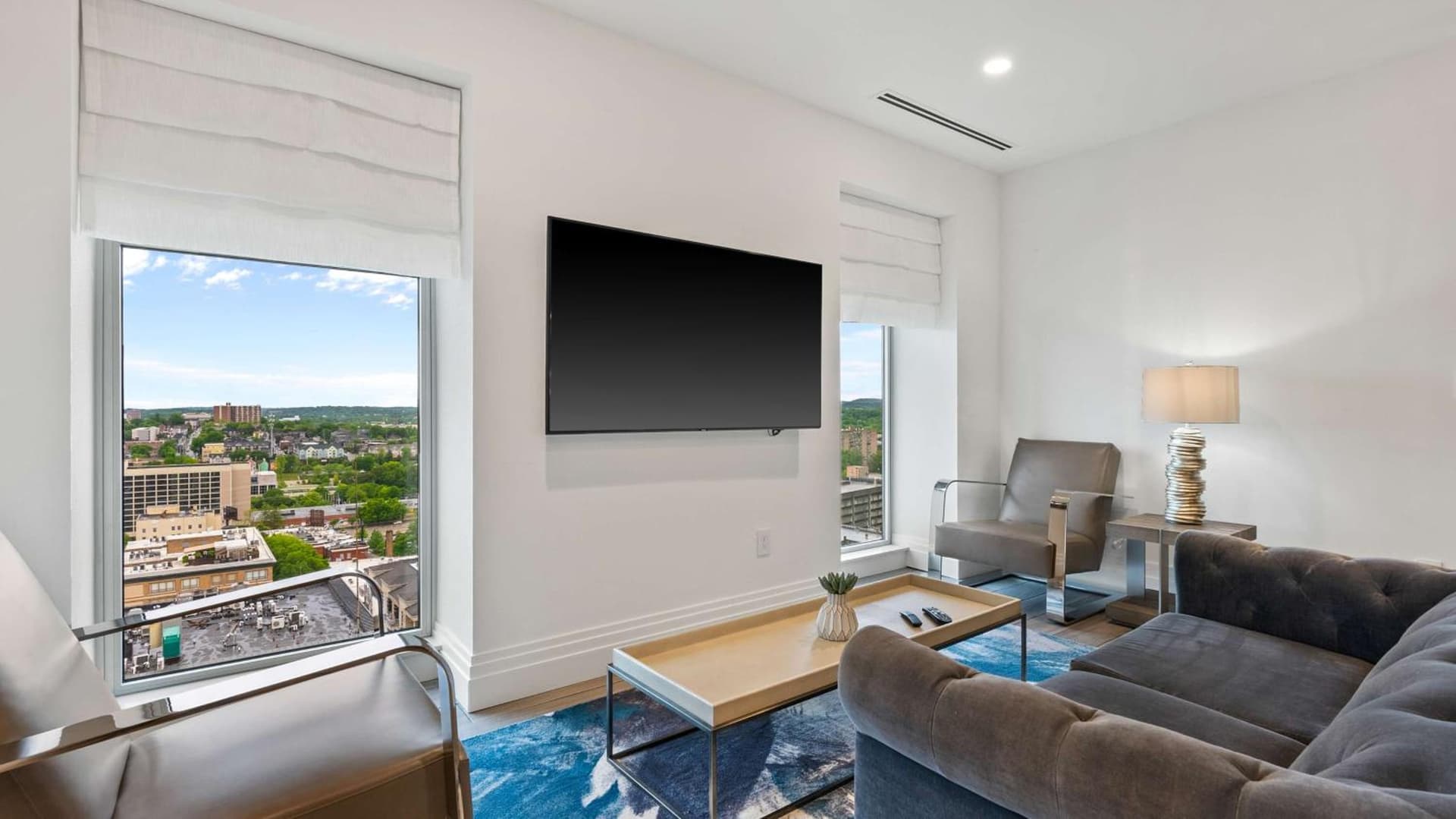 Embassy Suites By Hilton Knoxville Downtown gallery photo in Knoxville, TN — image 47