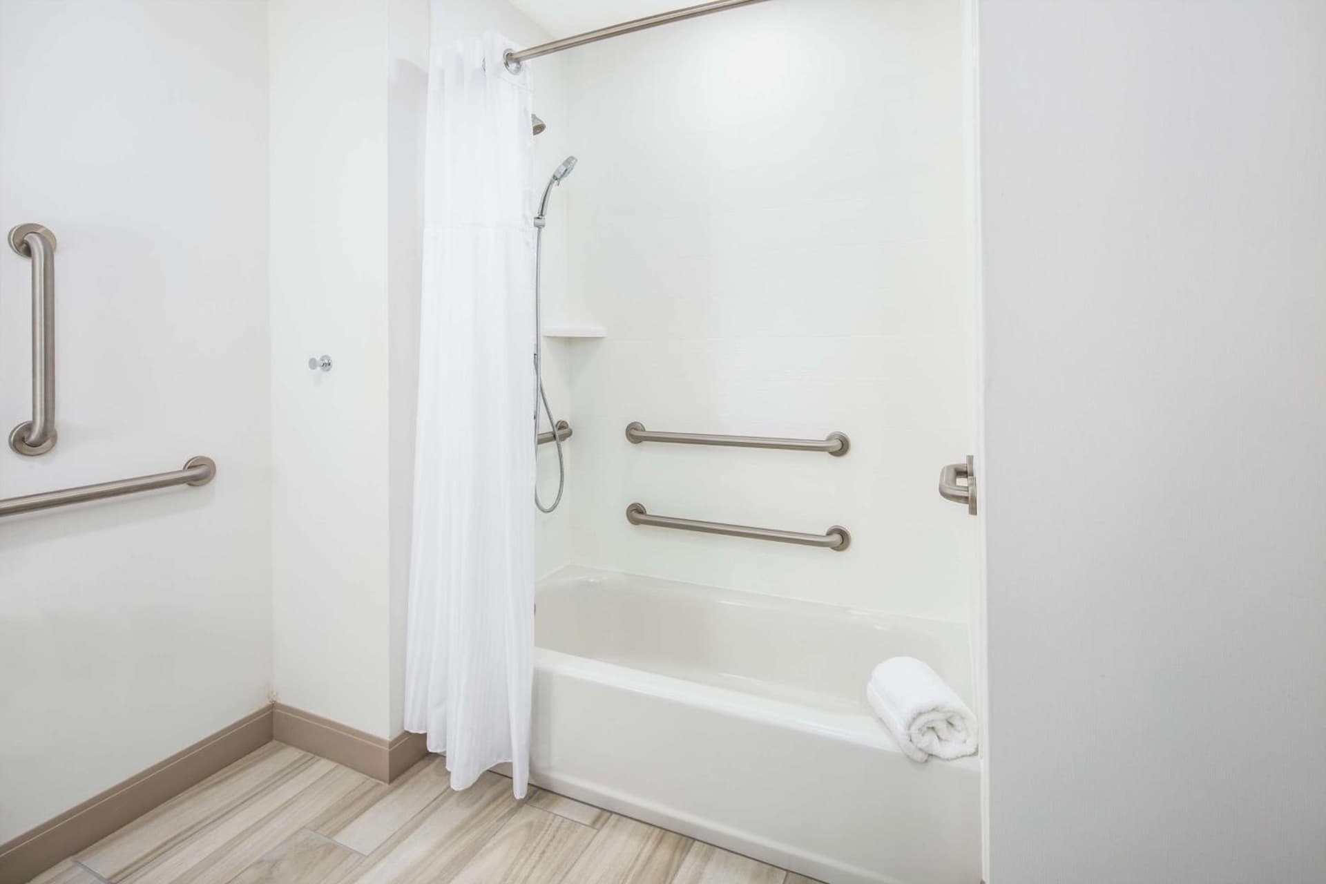 Hilton Garden Inn Surprise Phoenix gallery photo in Surprise, AZ — image 12