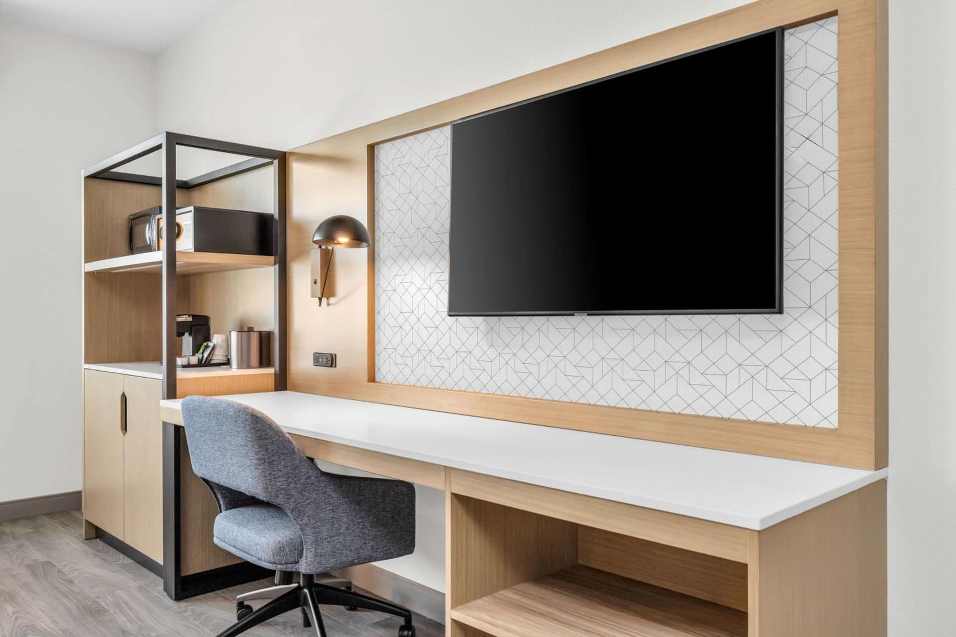 La Quinta Inn & Suites by Wyndham San Jose Airport-Downtown gallery photo in San Jose, CA — image 41