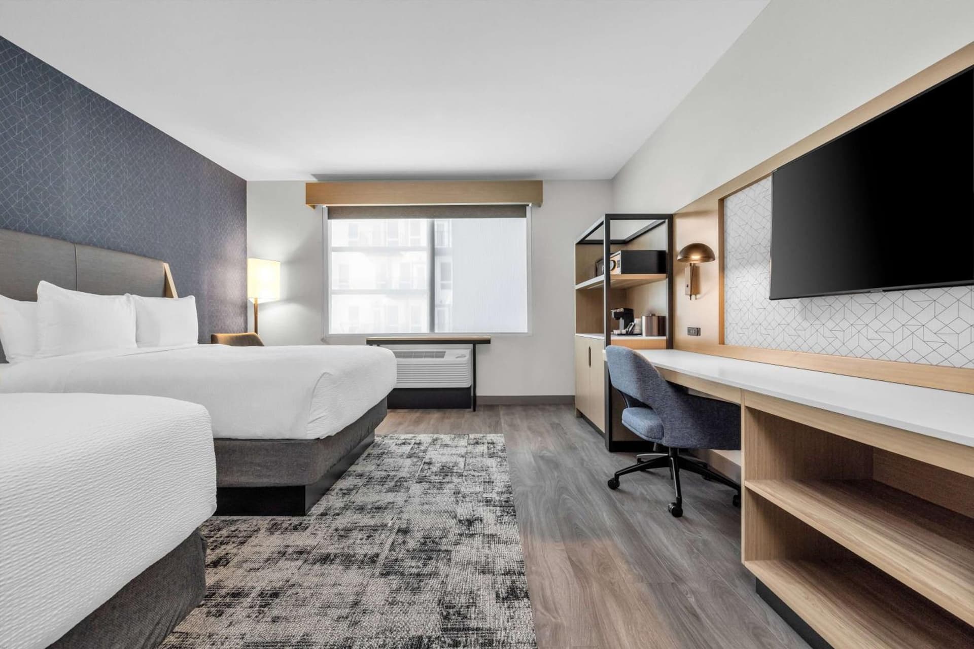 La Quinta Inn & Suites by Wyndham San Jose Airport-Downtown gallery photo in San Jose, CA — image 55