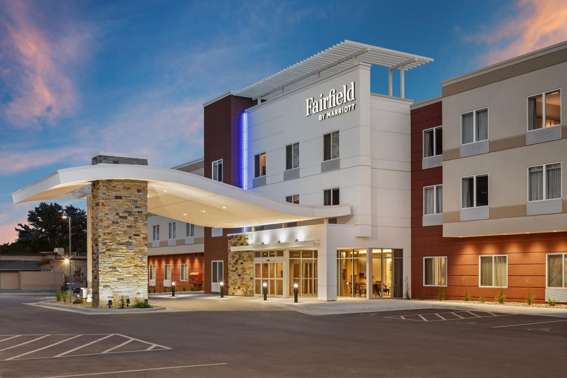 Fairfield by Marriott Inn & Suites Yankton property views in Yankton, SD — gallery photo 3