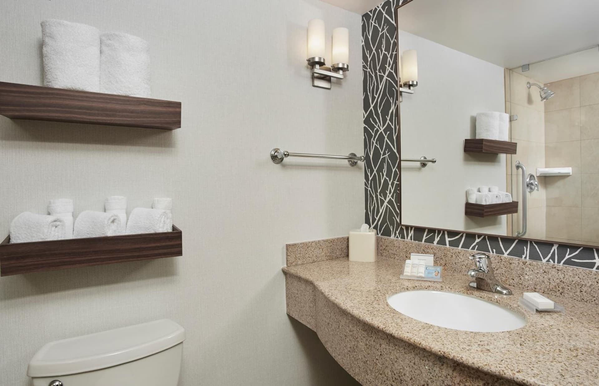 Hilton Garden Inn Schaumburg gallery photo in Schaumburg, IL — image 23