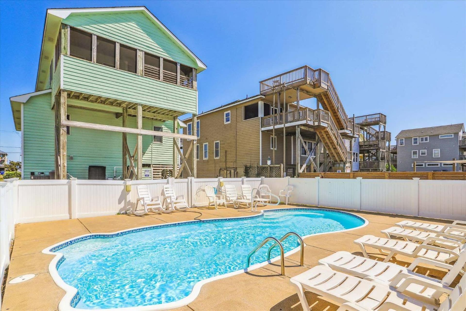 5716 - Crosswinds by Resort Realty interior in Nags Head, NC — gallery photo 2