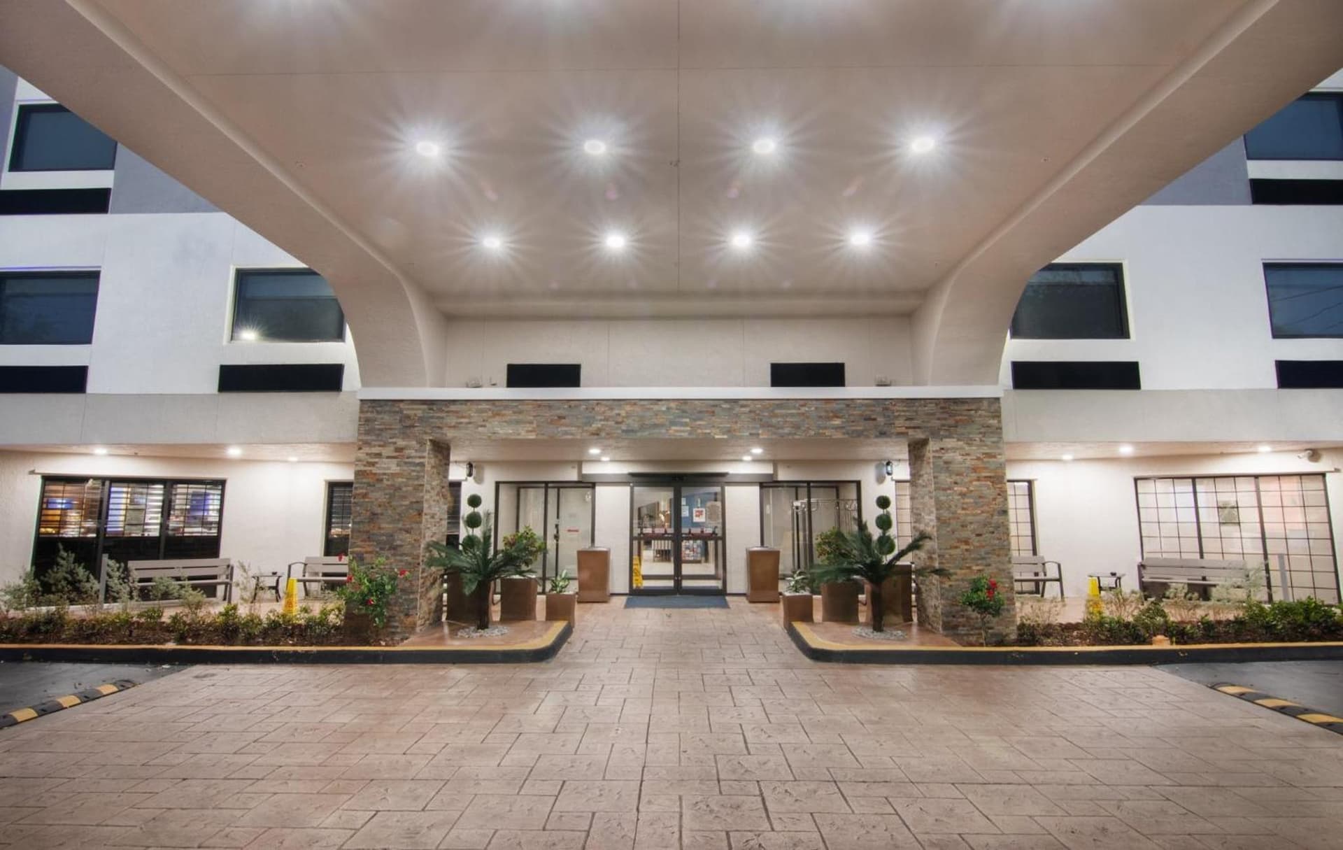 Holiday Inn Express and Suites Fort Lauderdale Airport West by IHG gallery photo in Davie, FL — image 34