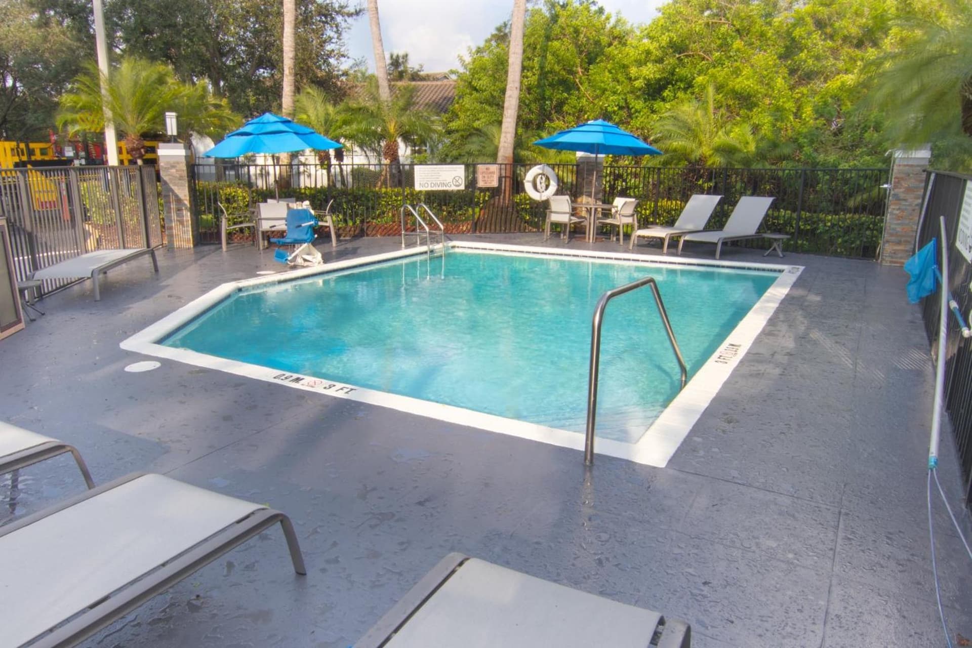 Holiday Inn Express and Suites Fort Lauderdale Airport West by IHG gallery photo in Davie, FL — image 69