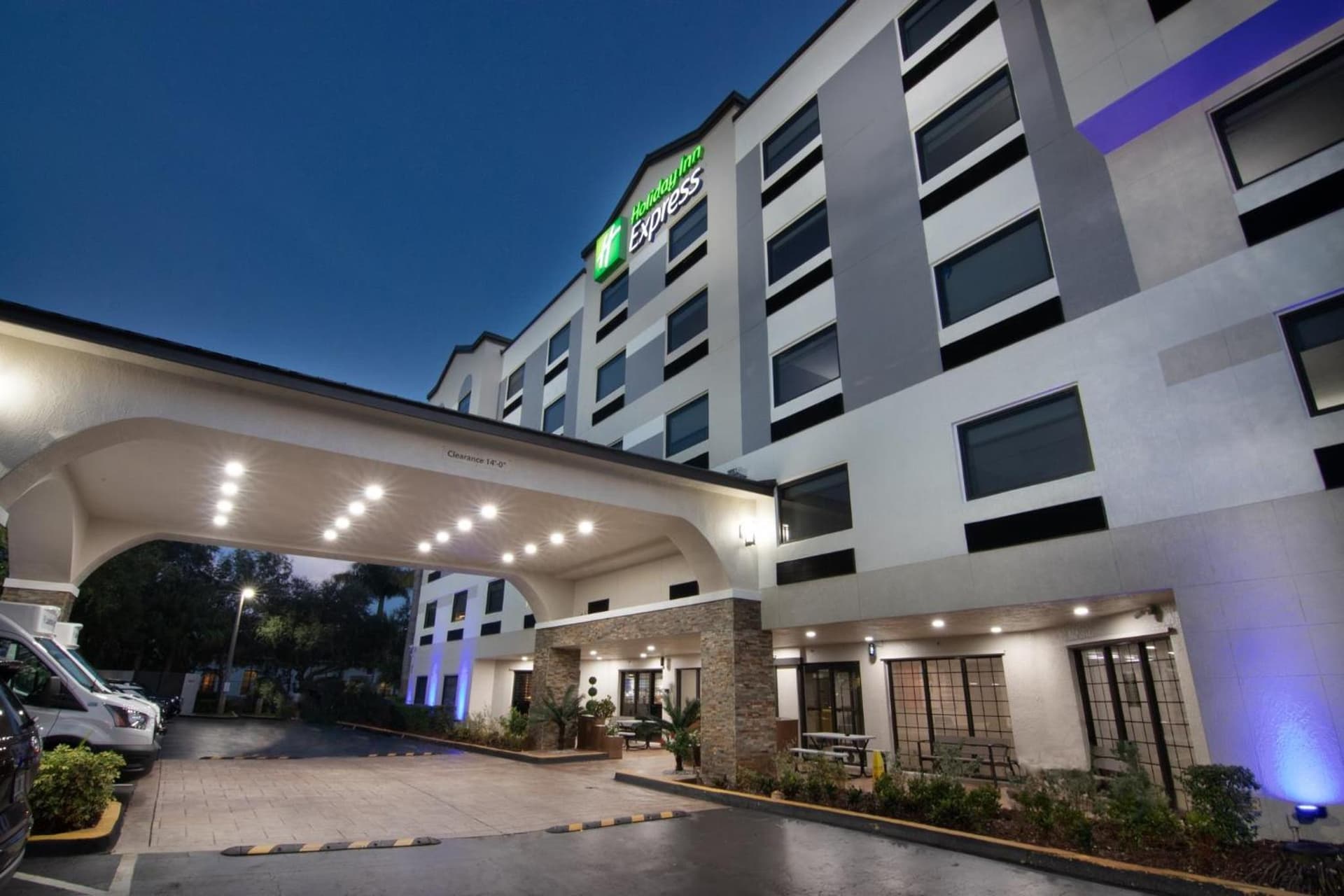 Holiday Inn Express and Suites Fort Lauderdale Airport West by IHG gallery photo in Davie, FL — image 78