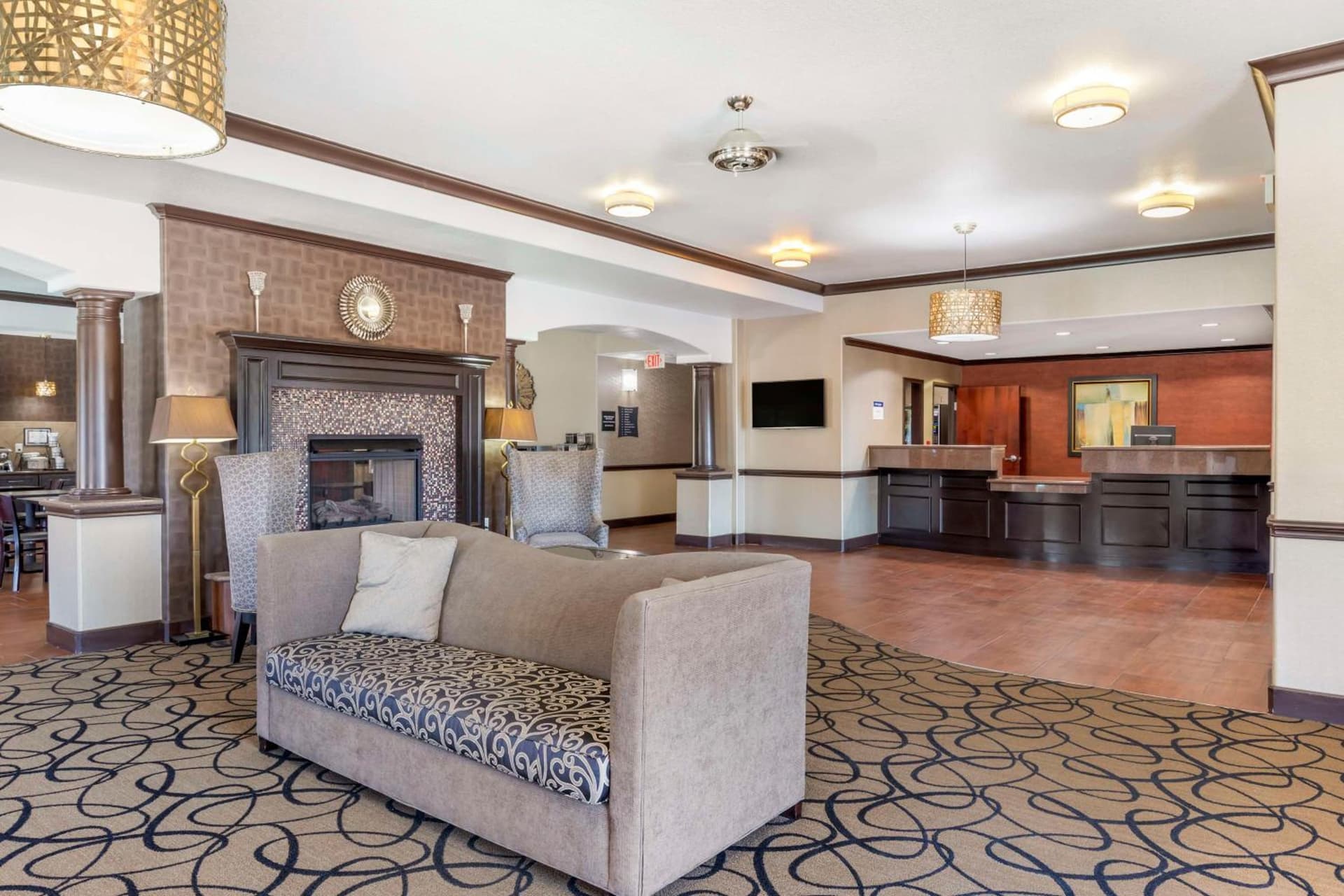 Best Western Plus Classic Inn and Suites interior in Center, TX — gallery photo 2