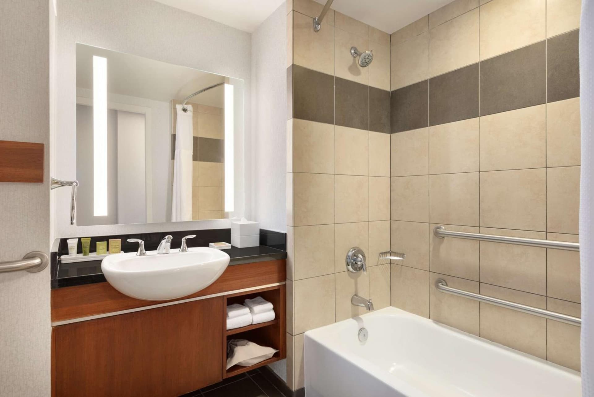 Hilton Baltimore BWI Airport gallery photo in Linthicum Heights, MD — image 29