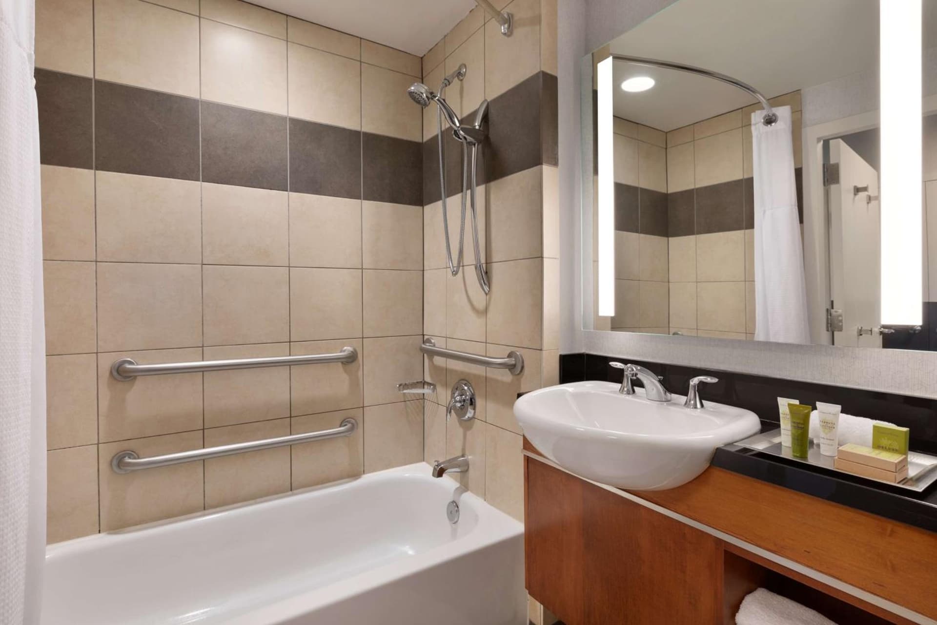 Hilton Baltimore BWI Airport gallery photo in Linthicum Heights, MD — image 57