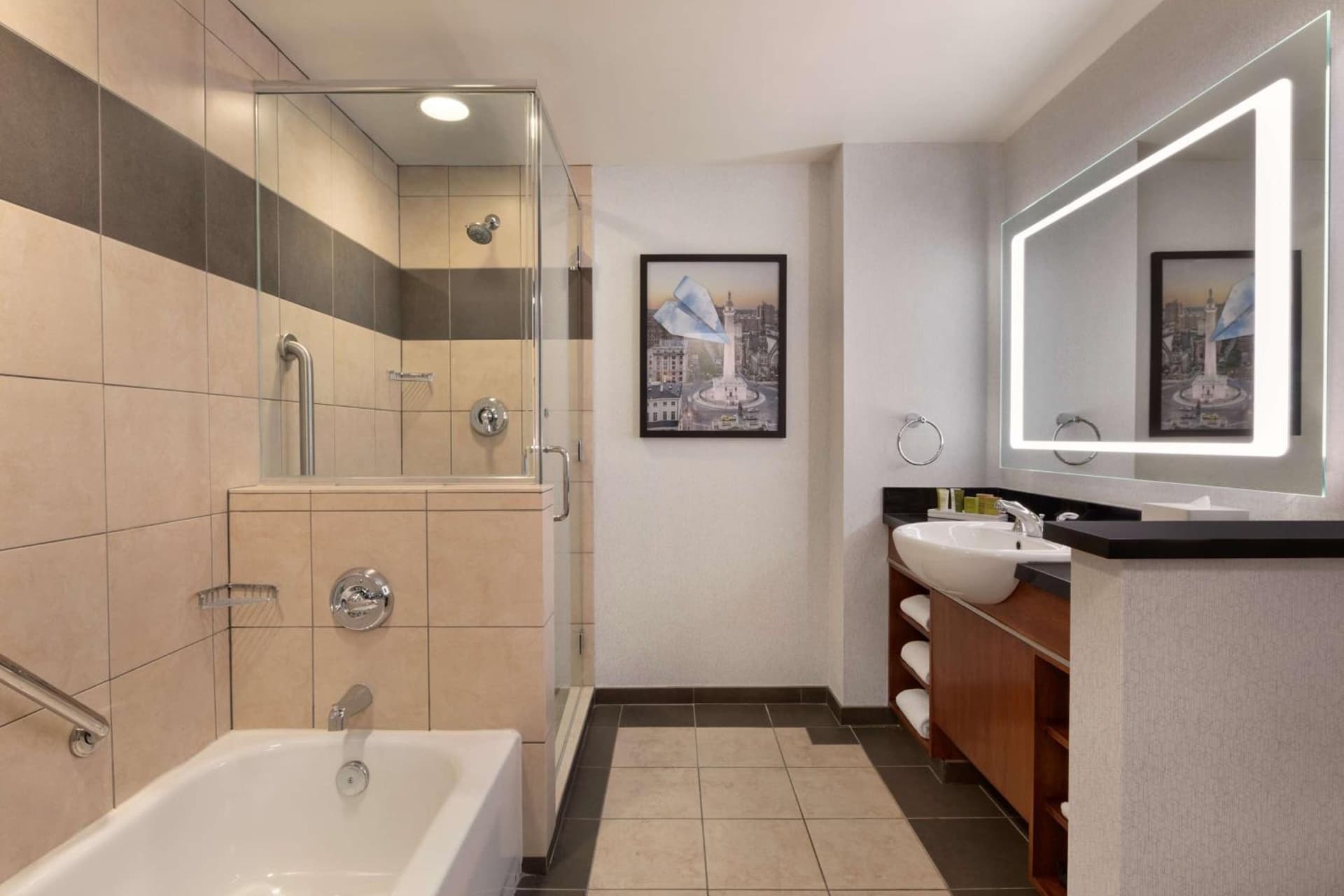 Hilton Baltimore BWI Airport gallery photo in Linthicum Heights, MD — image 35