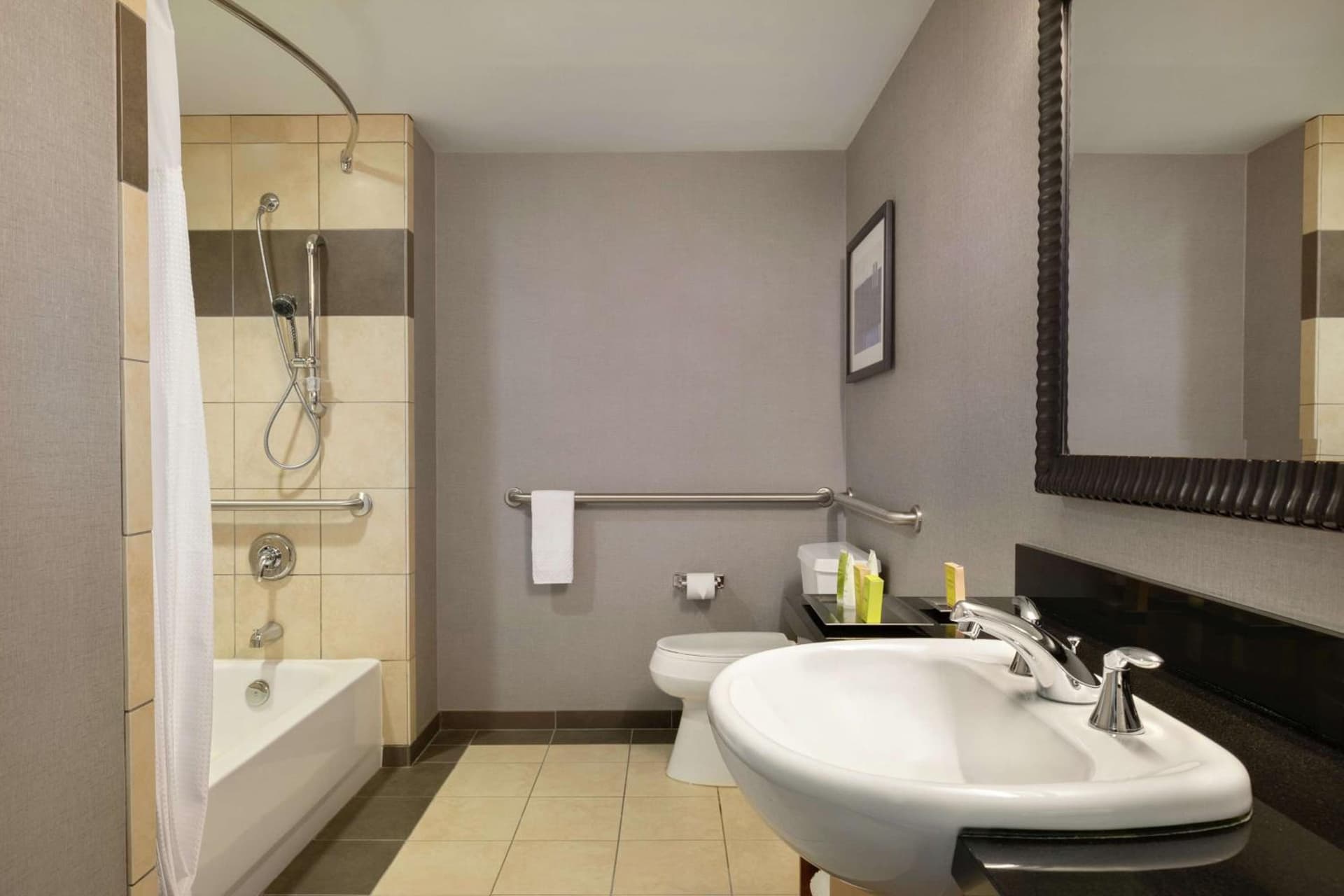 Hilton Baltimore BWI Airport gallery photo in Linthicum Heights, MD — image 48