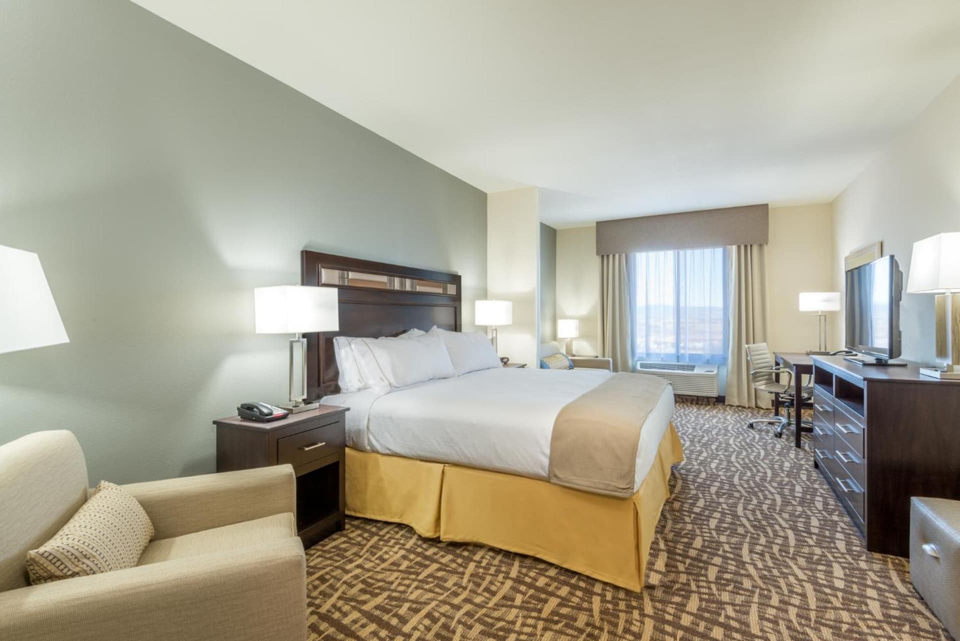 Holiday Inn Express & Suites Denver South - Castle Rock by IHG interior in Castle Rock, CO — gallery photo 2
