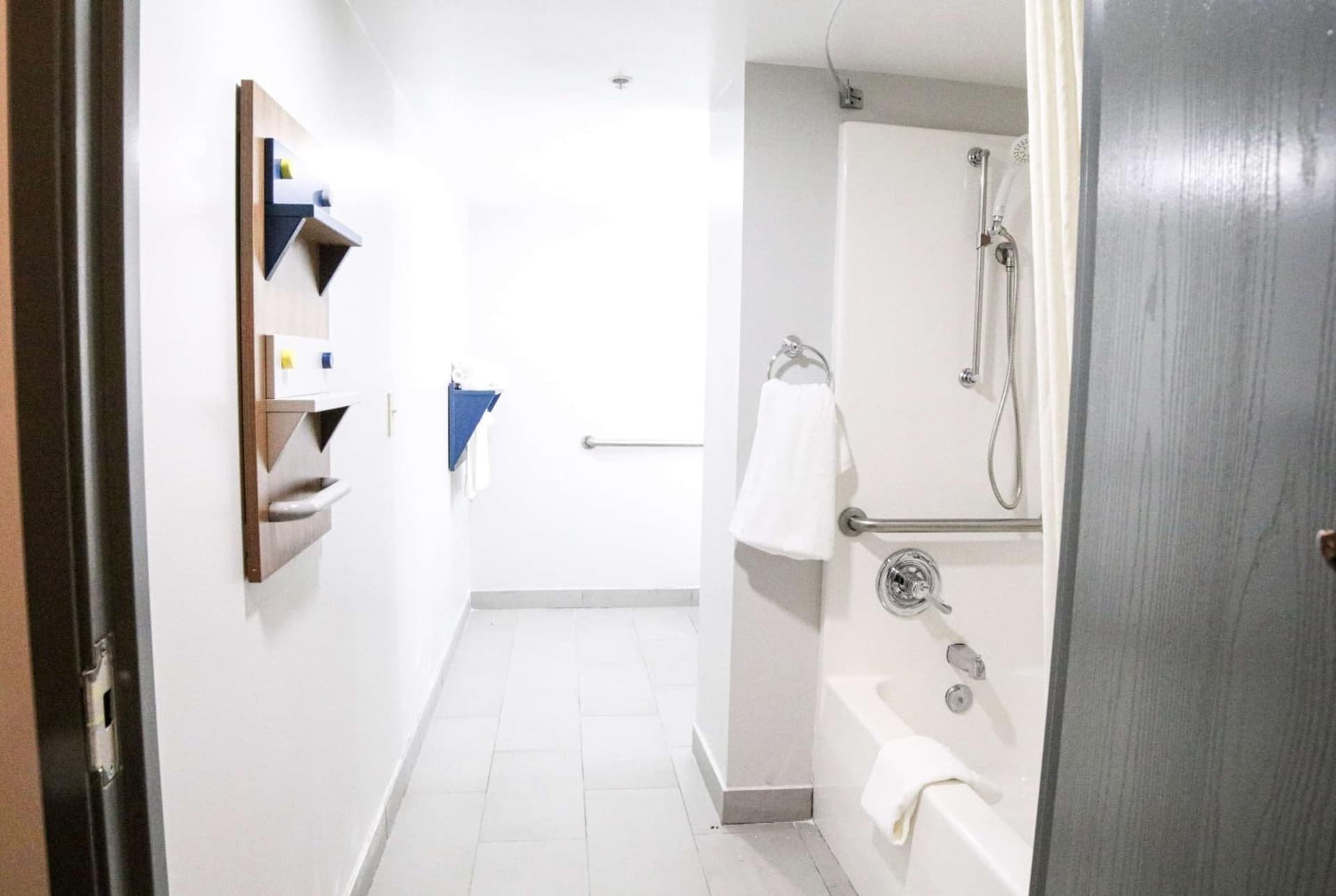 Microtel Inn & Suites by Wyndham Charlotte/Northlake interior in Charlotte, NC — gallery photo 2