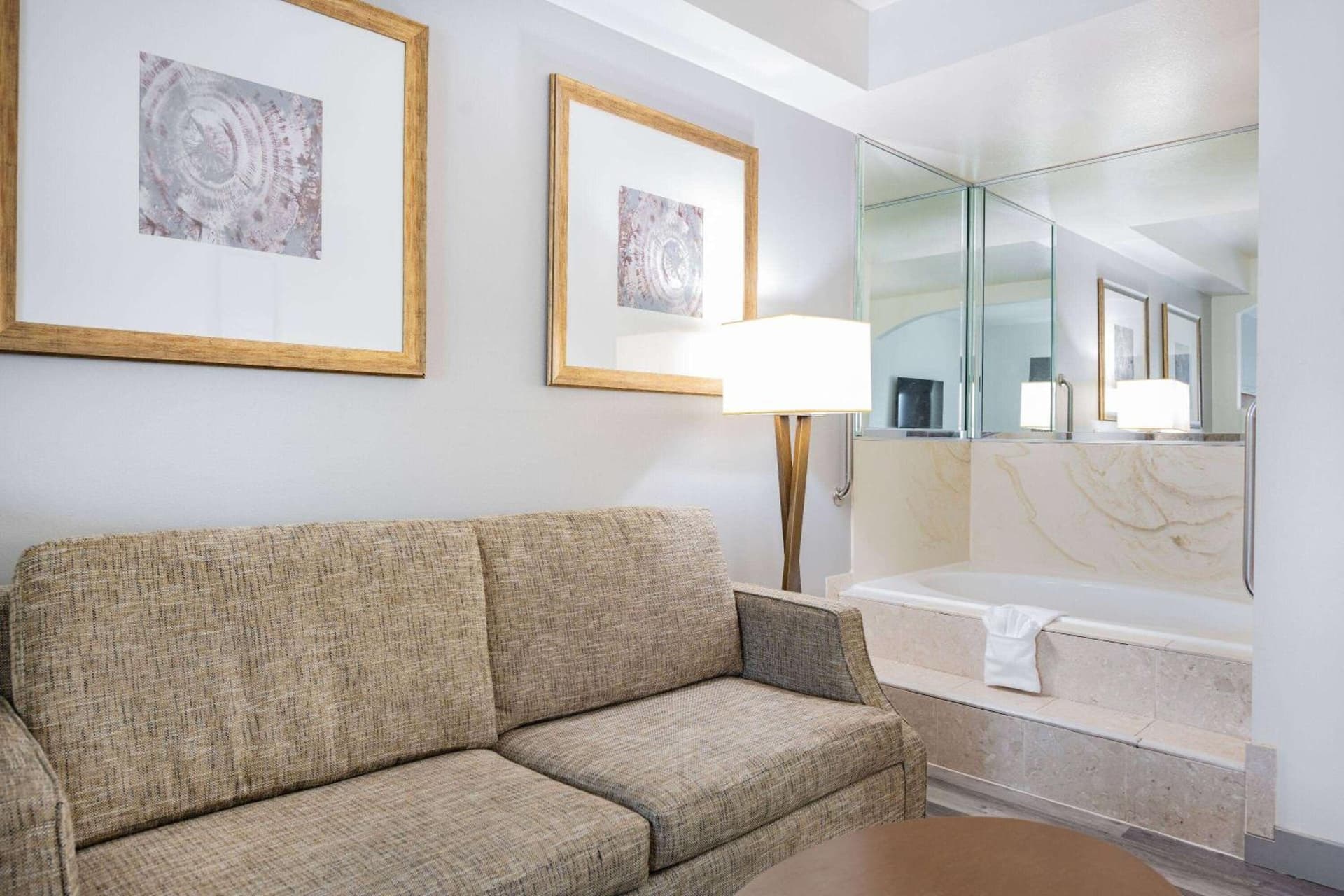 Ramada by Wyndham Bakersfield interior in Bakersfield, CA — gallery photo 2
