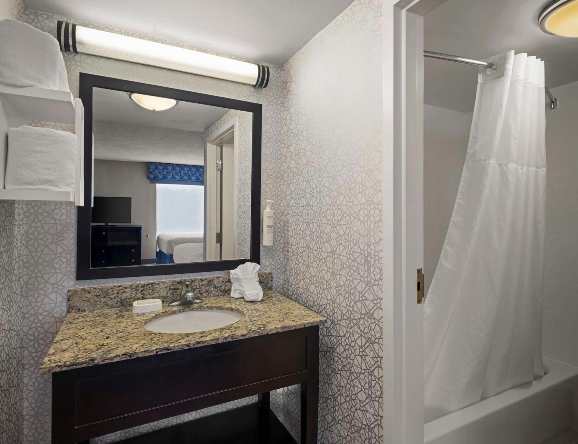 Hampton Inn & Suites Arundel Mills/Baltimore gallery photo in Hanover, MD — image 46