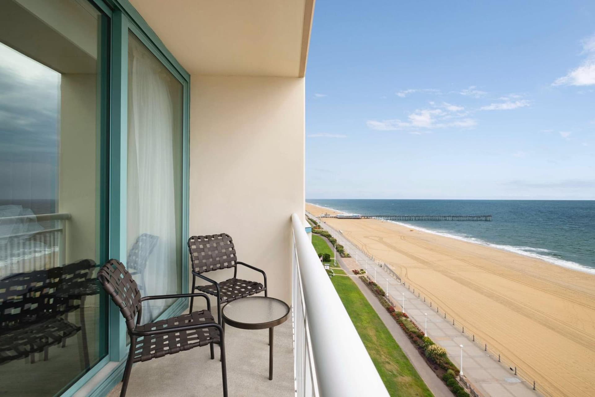 Hampton Inn Virginia Beach-Oceanfront South gallery photo in Virginia Beach, VA — image 75