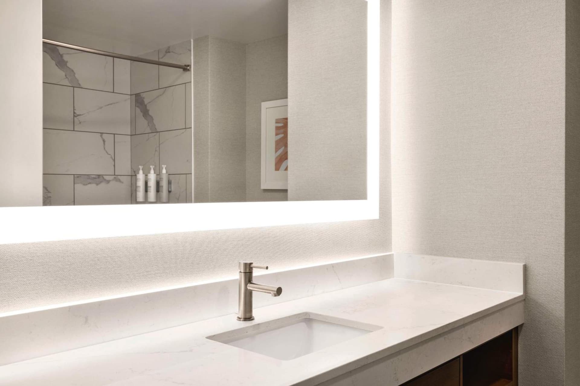 Hampton Inn Virginia Beach-Oceanfront South gallery photo in Virginia Beach, VA — image 13