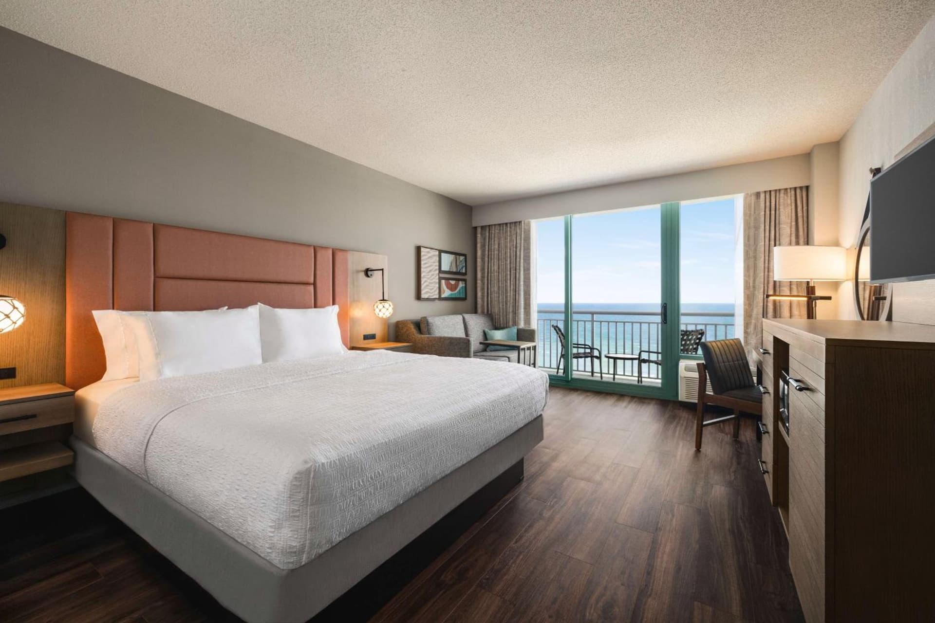 Hampton Inn Virginia Beach-Oceanfront South gallery photo in Virginia Beach, VA — image 35