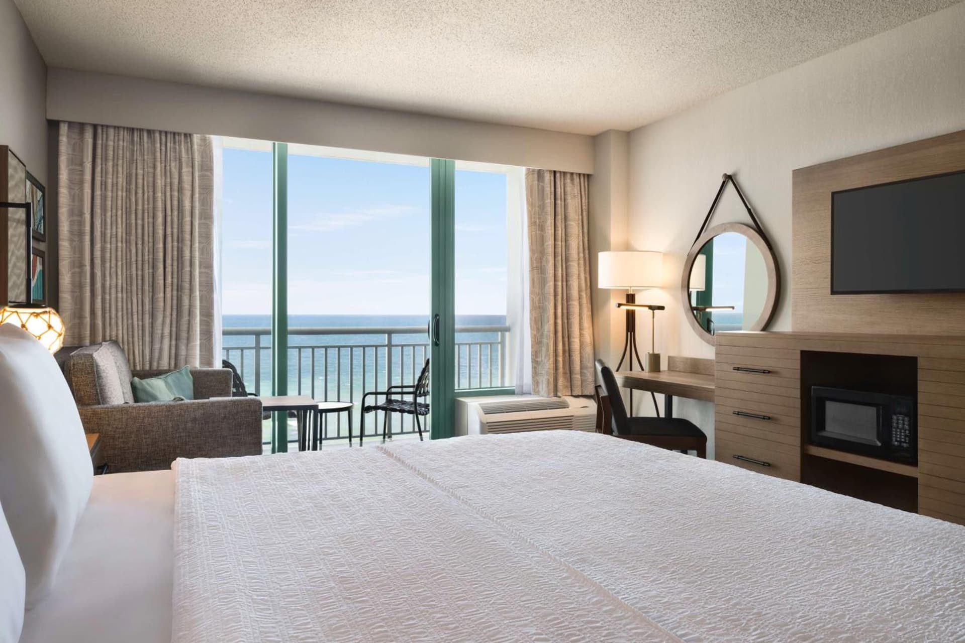 Hampton Inn Virginia Beach-Oceanfront South gallery photo in Virginia Beach, VA — image 30