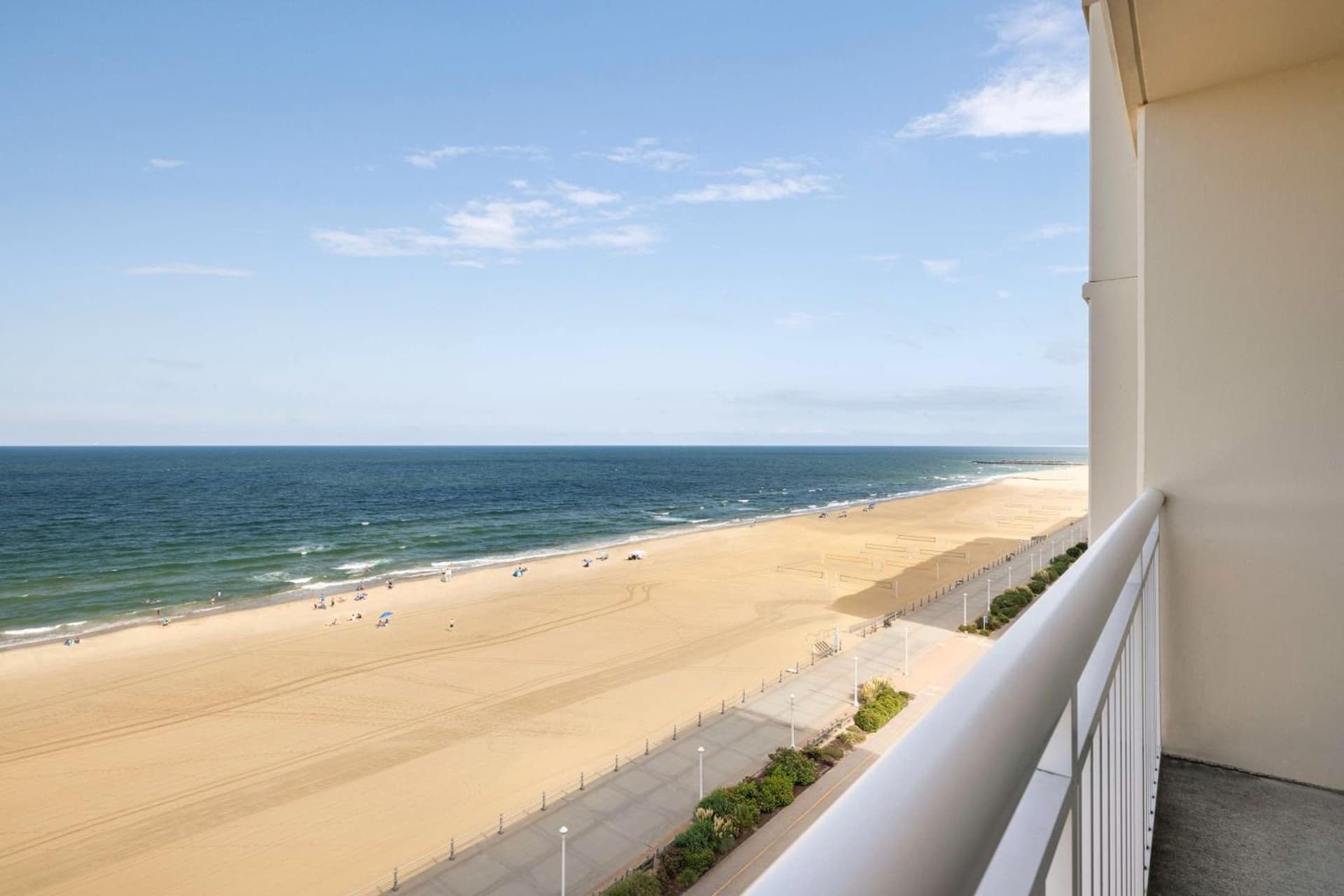 Hampton Inn Virginia Beach-Oceanfront South gallery photo in Virginia Beach, VA — image 61